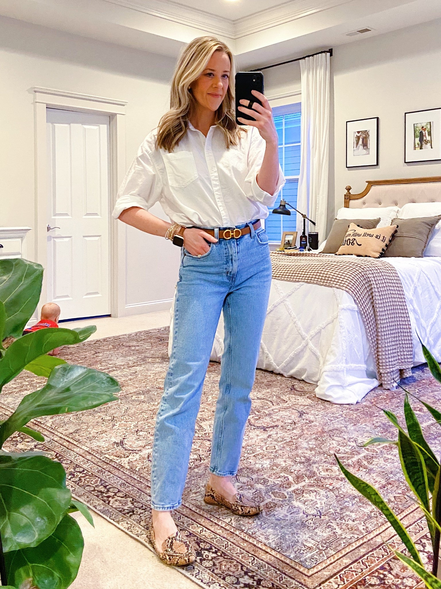 Classic spring style. 

White Oxford Shirt: Old Navy (XS)
Straight Jeans: Abercrombie (25r)
Belt: Amazon Find
Leopard Flats: Linking Similar

Elevated Mom Style | Nursing Friendly Outfit | Spring Outfit | Casual Date Night Outfit | Mom Outfit | Old navy Find | Classic Style | Preppy Style | Spring Flats | Abercrombie Jeans | Amazon Belt | Apple Watch Band



#LTKSeasonal #LTKFindsUnder100 #LTKStyleTip