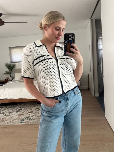 Shirt and jeans on sale! These are the low rise baggy but I lovvvve the high rise 90s 😍

#LTKfindsunder100 #LTKsalealert