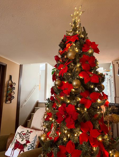 Red poinsettia themed Christmas tree - Amazon home - Christmas decor - Amazon Finds - Christmas tree ideas 

#LTKHoliday #LTKhome #LTKSeasonal
