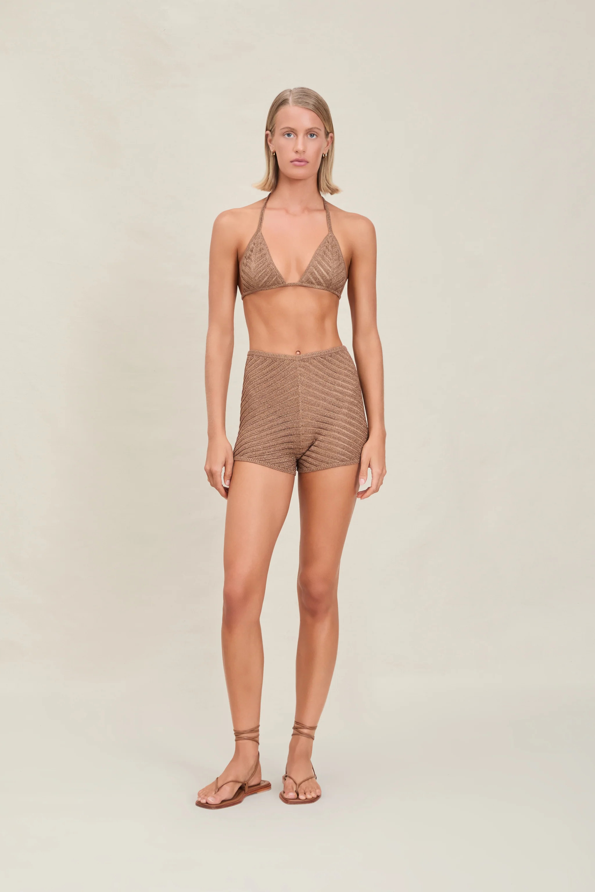 Gem Short | Devon Windsor