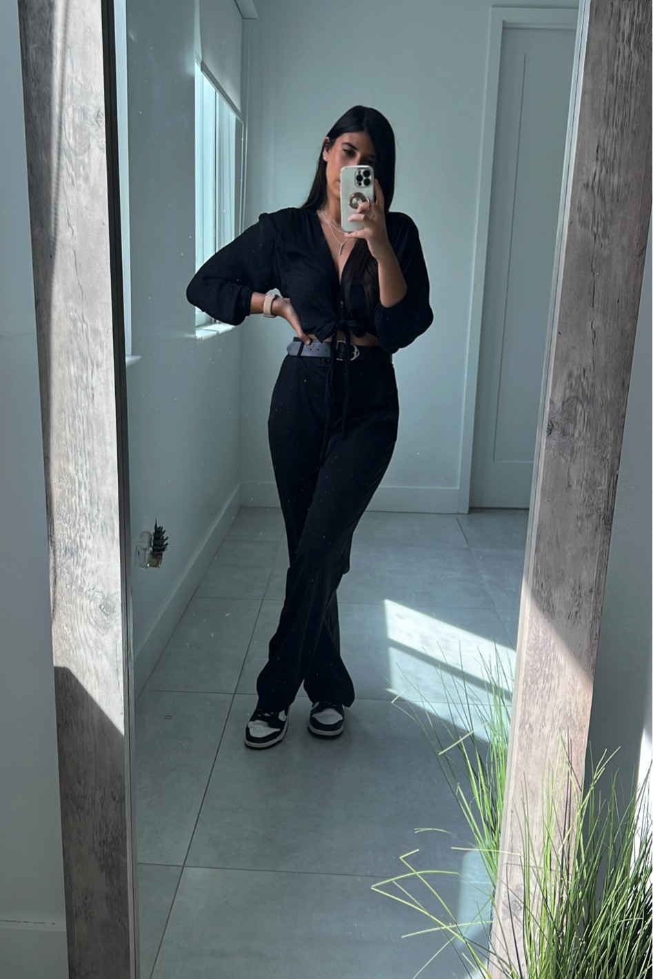 Chic and comfy vibes with this all-black look 🔥 Perfect for an effortless day out! Loving how the belt adds a touch of definition to the flowy outfit. What do you think of this style?

#OOTD #EffortlessStyle #AllBlackOutfit #ComfyLook #ChicAndCasual #LikeToKnowIt #StyleInspo #StreetStyle #MinimalistFashion #FashionBlogger

#LTKShoeCrush #LTKFindsUnder50 #LTKStyleTip