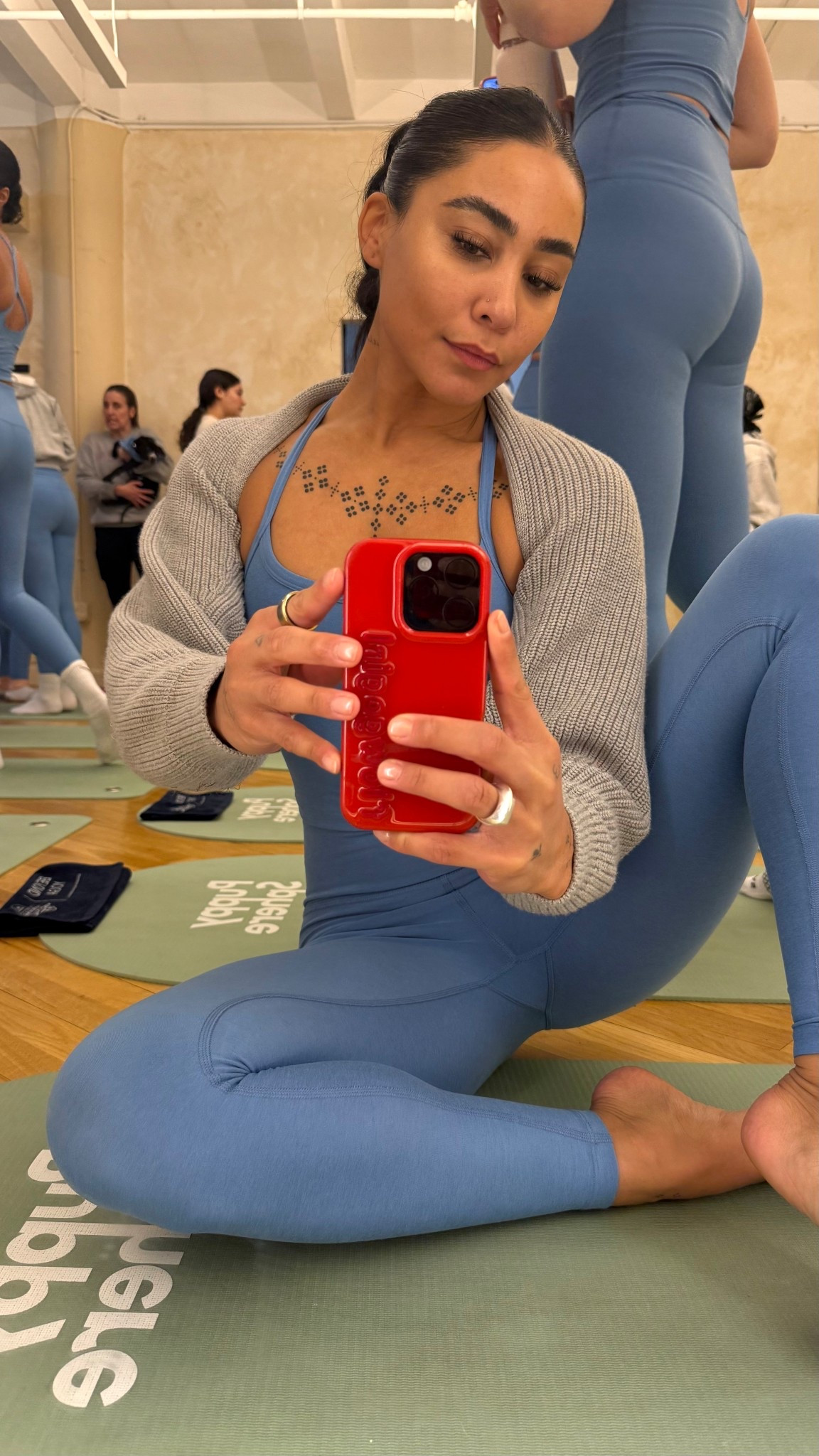 winter blues! I will always reach for a Spacedye set 😌
XS top, shrug + bottoms