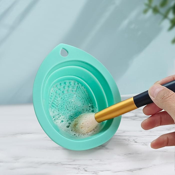 Silicone Foldable Makeup Brush Cleaner, Brush Scrubber Bowl, Portable Washing Tool Cosmetic Brush... | Amazon (UK)