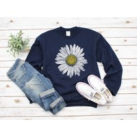 Daisy Sweatshirt, Wildflower Sweater, Boho Shirt, Floral Birth Month Flower, Gift For Sister, Flower Sweatshirt | Etsy (US)