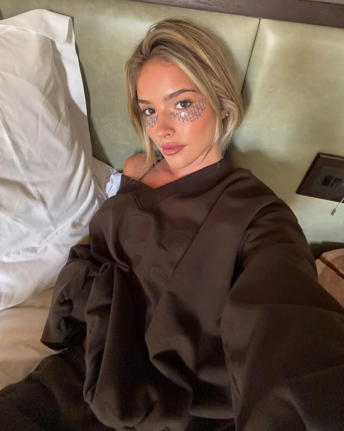 CSB V Neck Sweatshirt | Dark Chocolate | Crop Shop Boutique AU