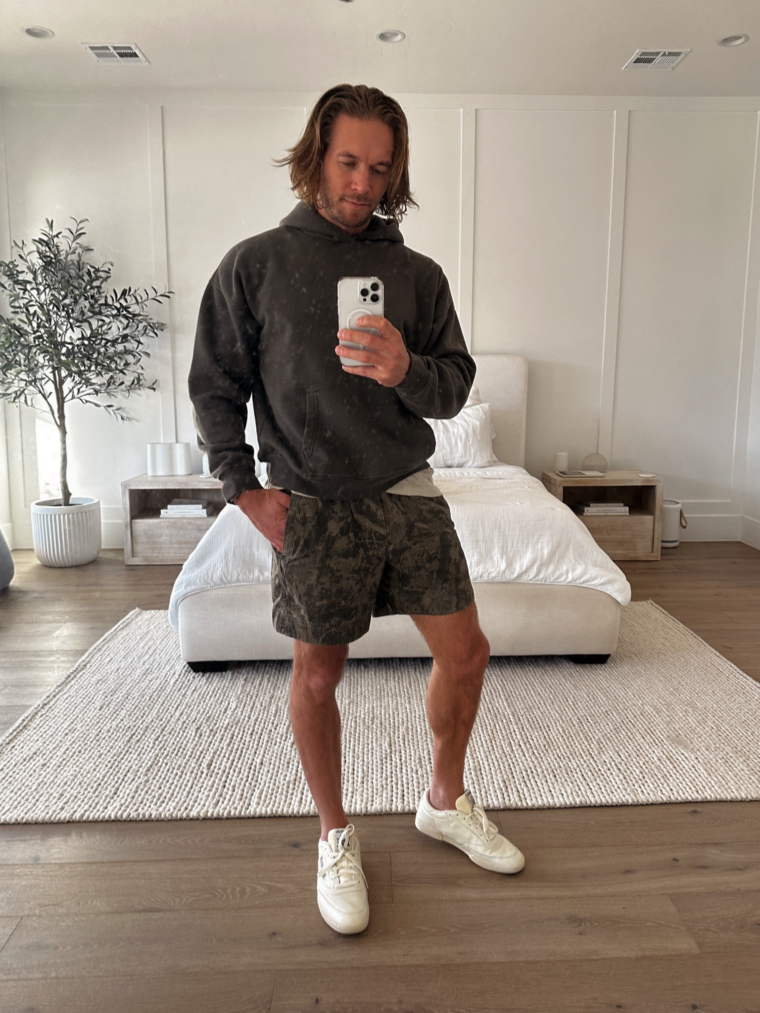 Abercrombie everything on repeat over here. Best basics around. 👌🏽

Abercrombie, mens fashion, mens outfits, mens sneakers, mens fall fashion, hoodie,
Camo shorts 

#LTKfindsunder100 #LTKmens