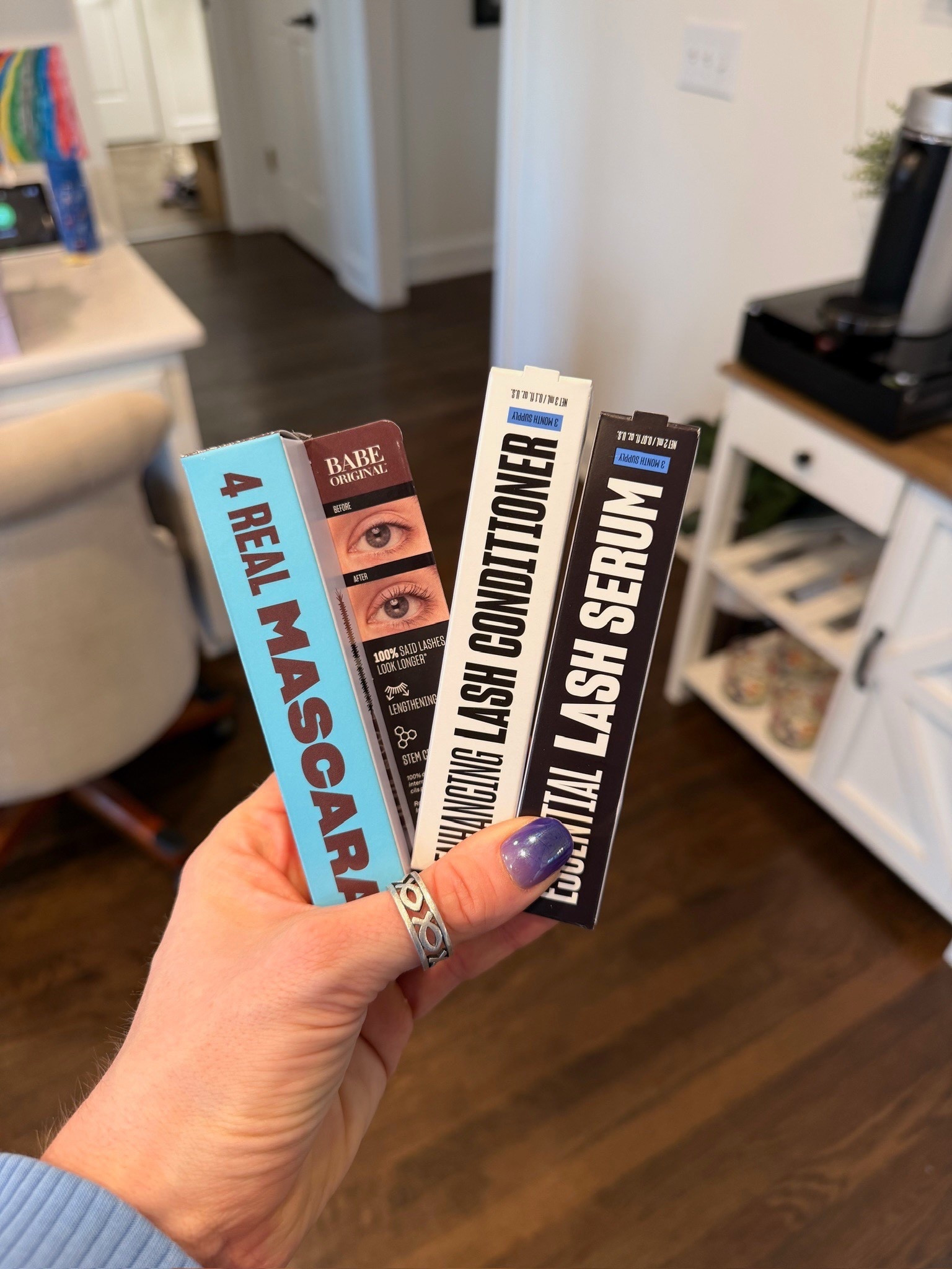 Some of my favorite lash products from Babe Original!!🥰

These three products are the dream team for long, healthy looking lashes!



mascara, lash serum, lash conditioner, lash growth, makeup, missy franklin johnson, missy_franklin 

#LTKBeauty #LTKgrwm