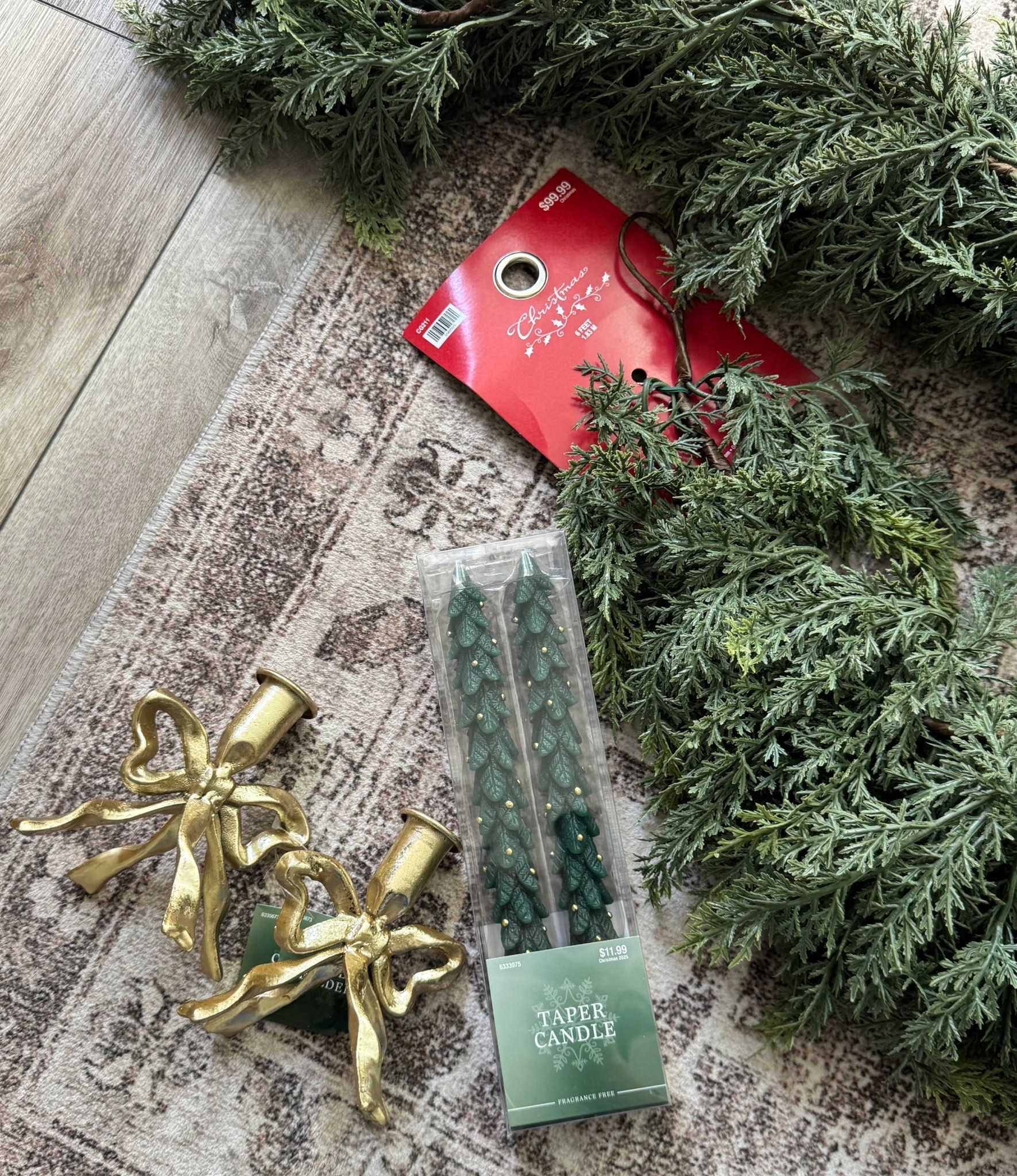 The perfect Christmas home finds 🎄

#LTKSeasonal #LTKFindsUnder100 #LTKHome
