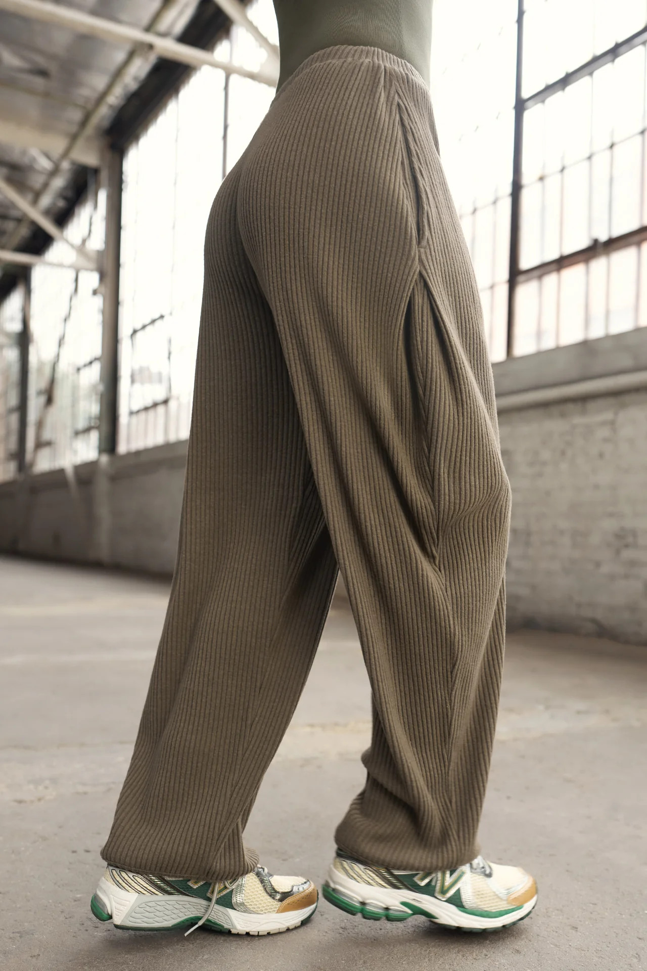 Relaxed Tapered Pant - Army Luxe Knit | Joah Brown