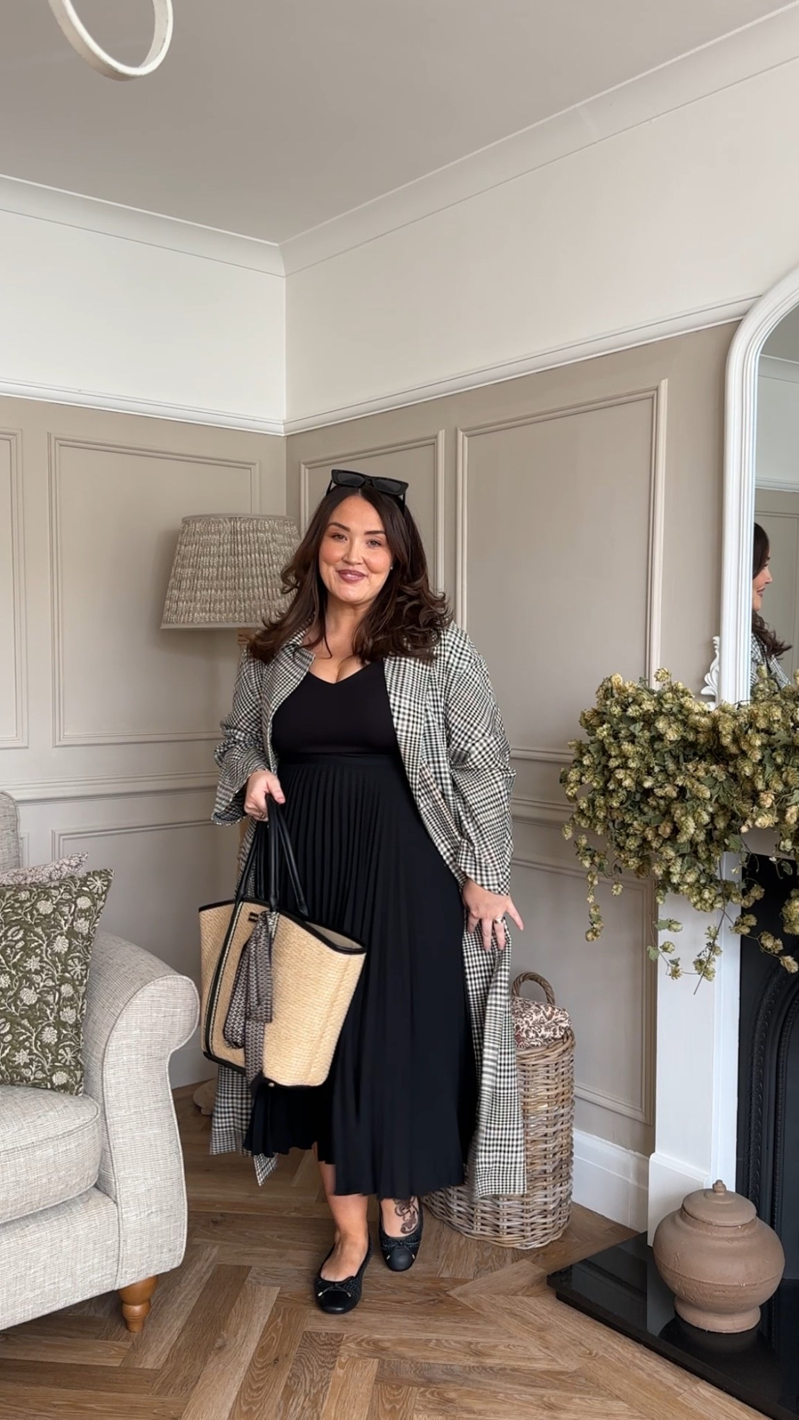30 days of spring outfits day 2. Classic, woven bag and shoes, trench, 💕

#LTKuk #LTKspring #LTKcurves
