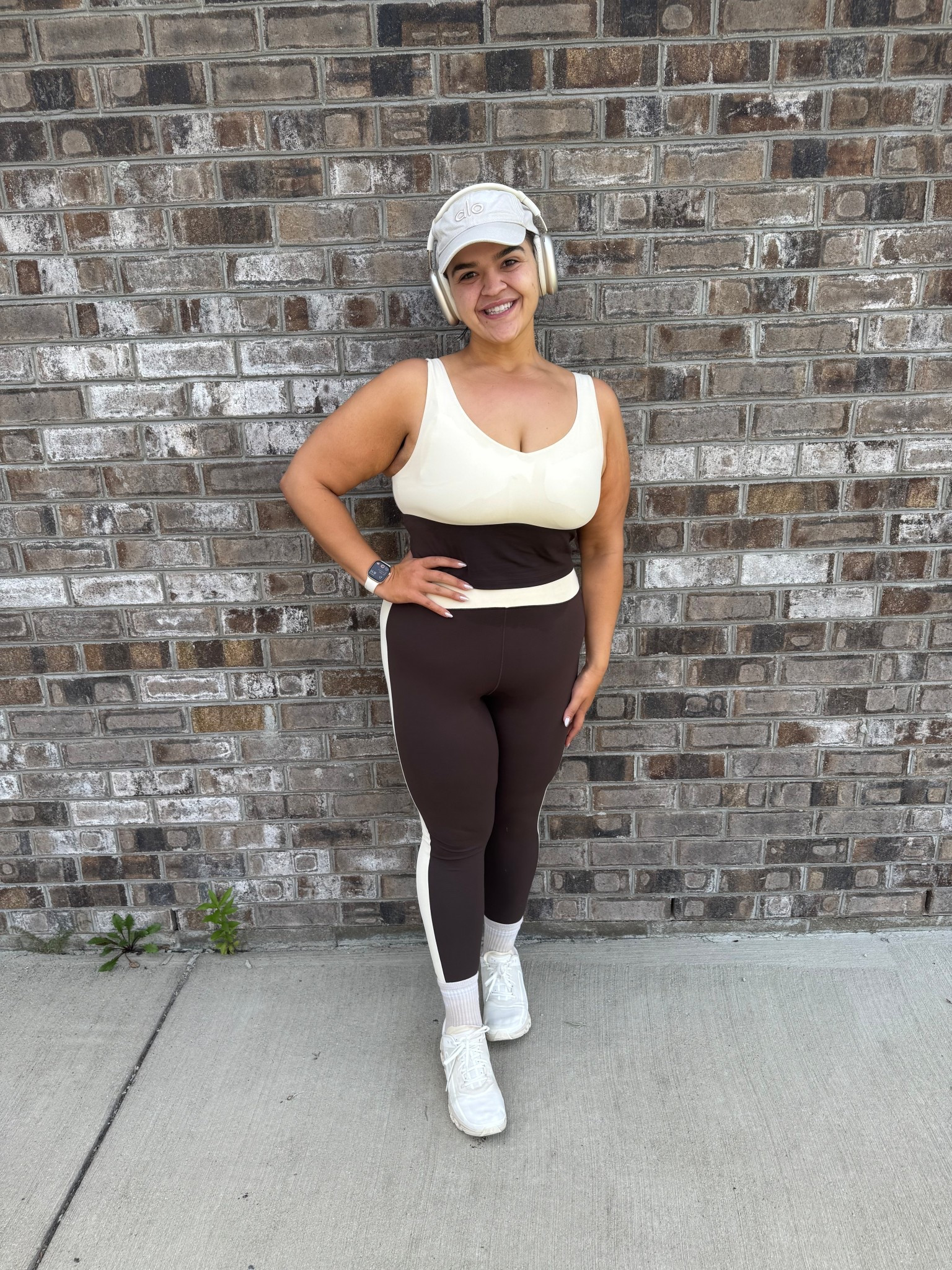 The cutest neutral colorblock workout set! I wear this set all the time for all different types of workouts and love it! 

#LTKSaleAlert #LTKMidsize #LTKActive