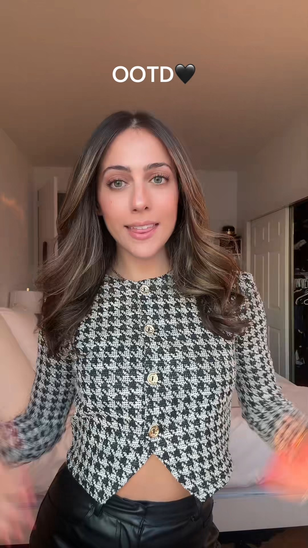 Styling my new leather pants🖤

#LTKPetite #LTKootd #LTKgrwm