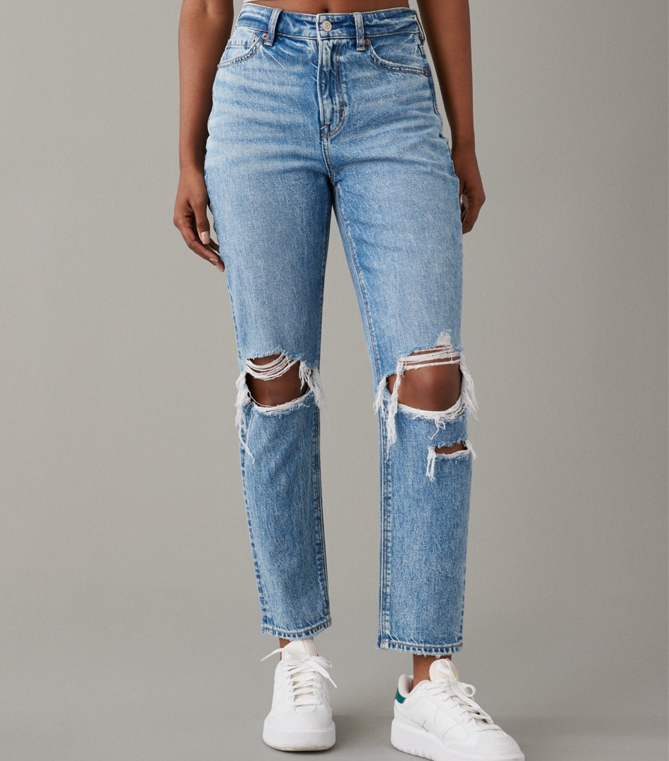 Jean sale!! 

#LTKFindsUnder50 #LTKSaleAlert #LTKGiftGuide