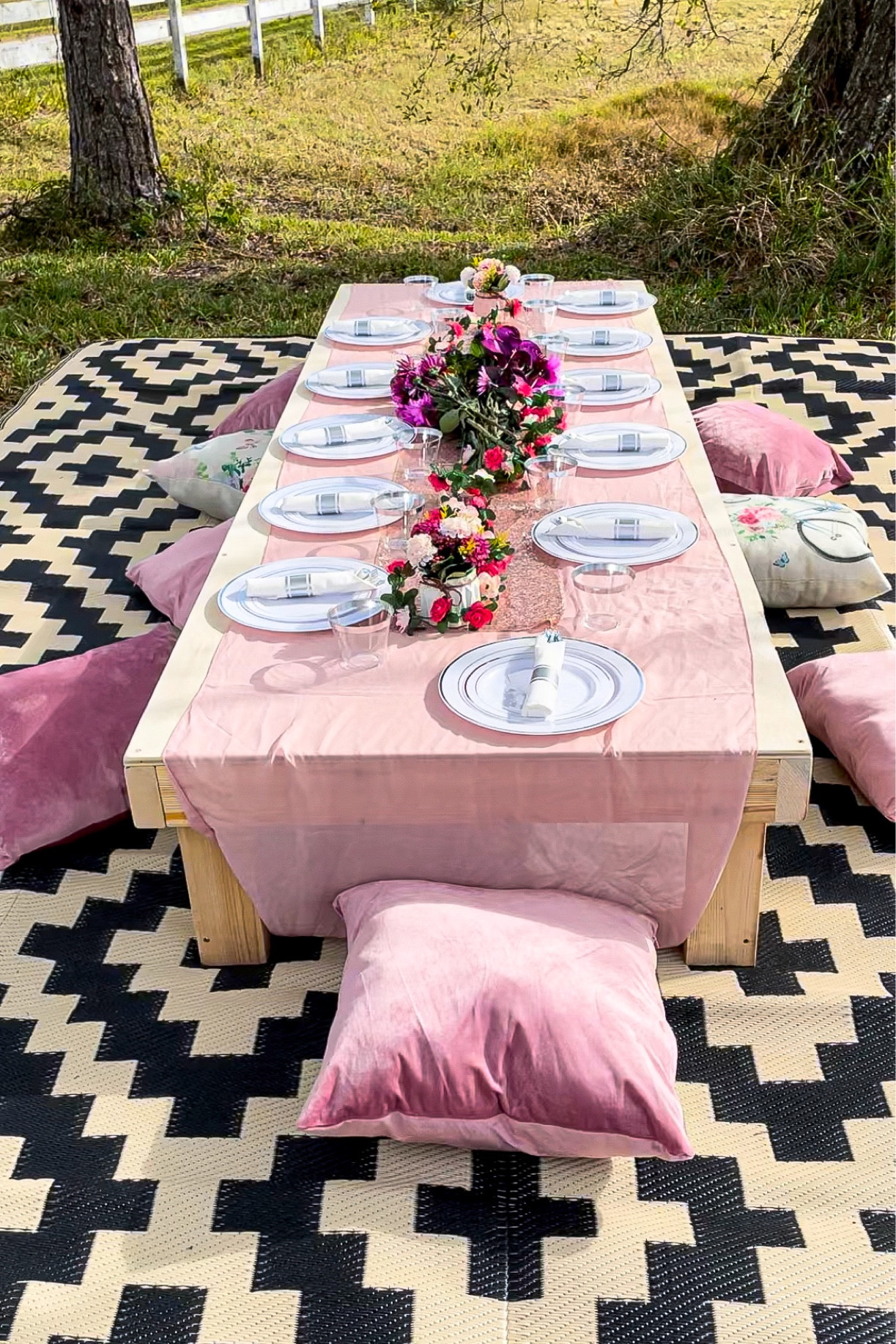 Picnic date with the girls 

#LTKGiftGuide #LTKhome #LTKFind