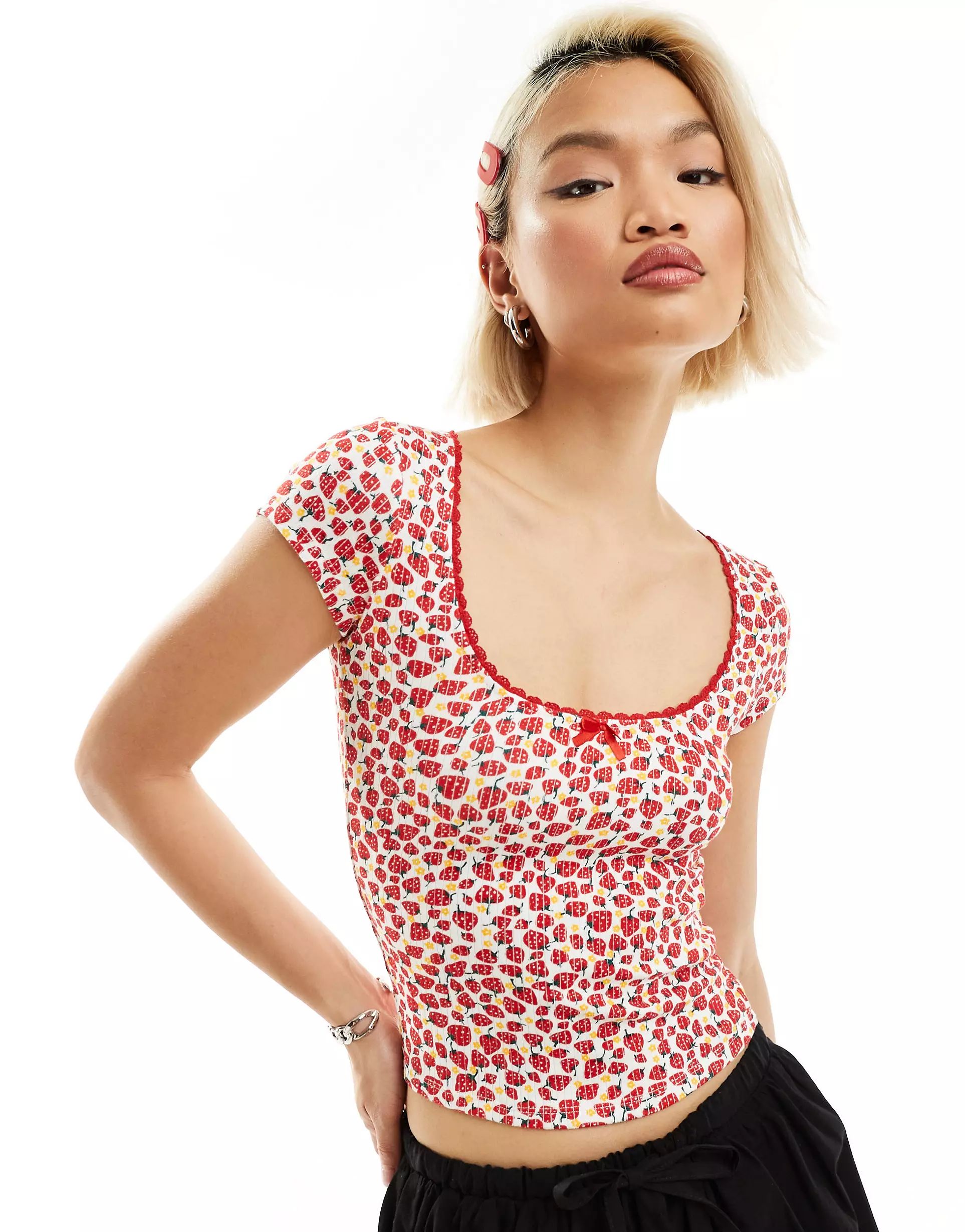 Motel strawberry print bow detail top in white and red | ASOS | ASOS (Global)