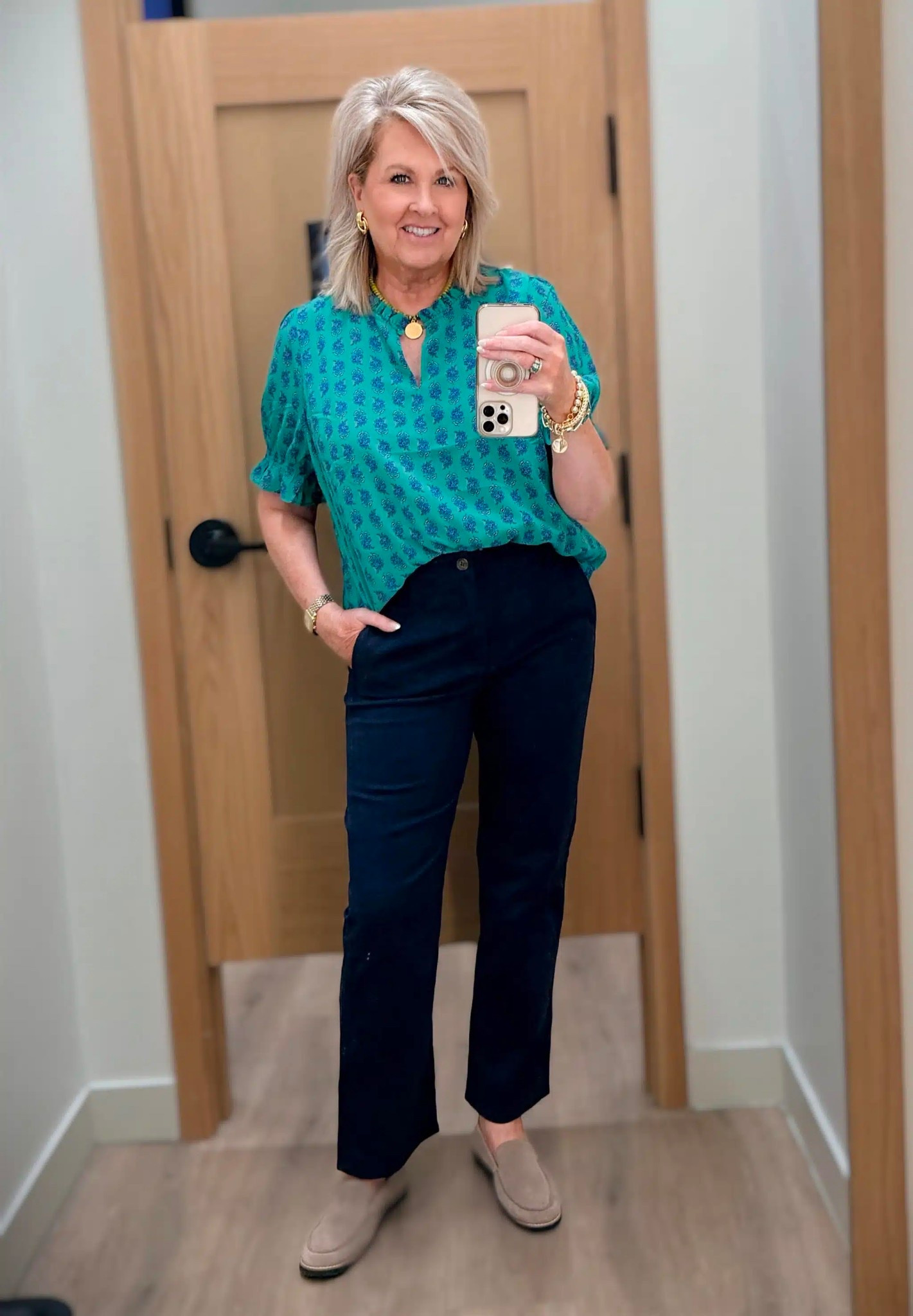 I’m sharing a try on haul today from J. Crew Factory. A great everyday outfit for the office. Short sleeve printed blouse size large | chino pants size 8

#LTKootd #LTKWorkwear #LTKSpringSale