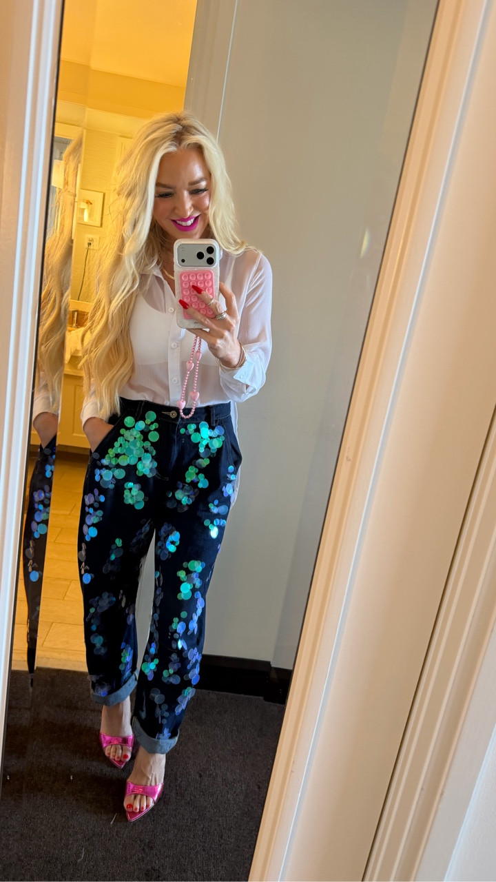 The most fun jeans everrrrr 🩷✨

#LTKSaleAlert #LTKStyleTip #LTKFindsUnder50