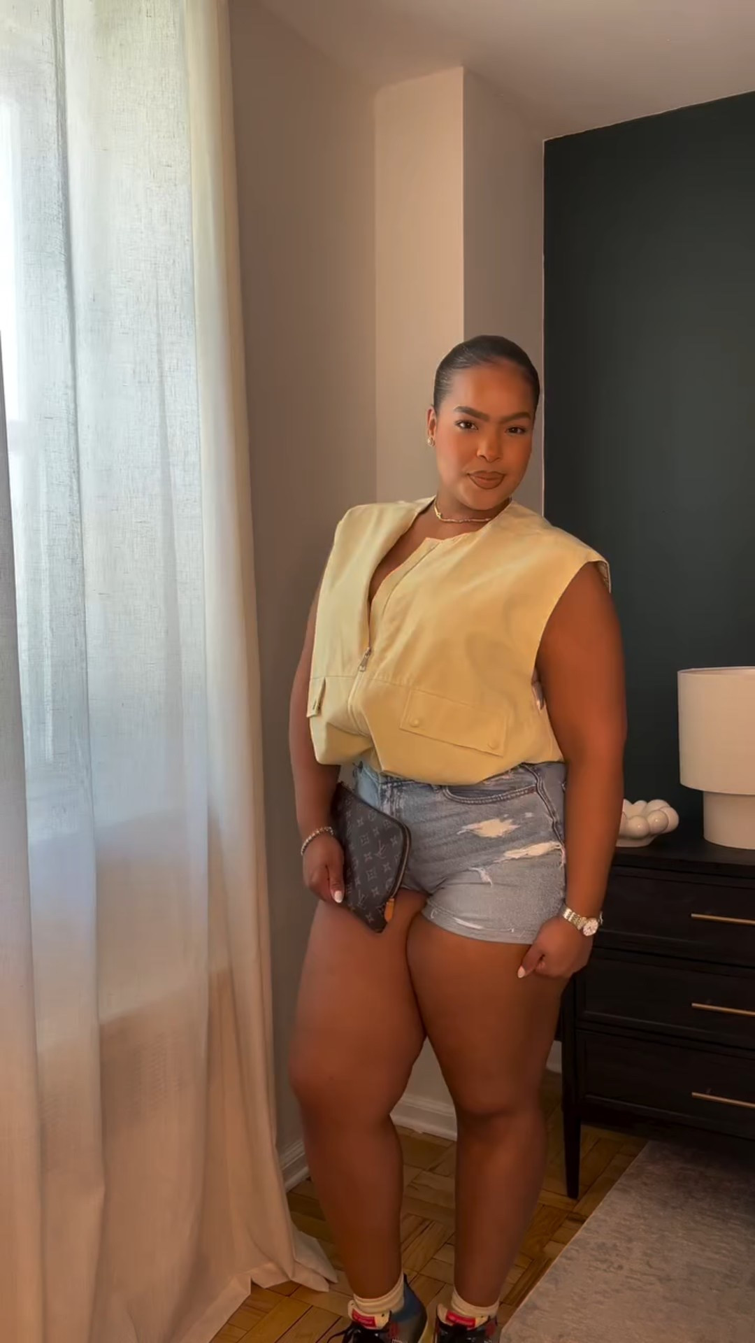 GRWM to have a chill girls evening out ⭐️ 
summer street style edition 
Top: @amazon @amazonfashion 
Bottoms: @americaneagle 
Sneakers: @unionlosangeles @nike @jumpman23 
Bag: @louisvuitton 
Setting Powder: @charlottetilburyskincare - my trustee 
Best Body Oil: @ultabeauty 
Lip Combo: beauty supply lip liner 
@nyxcosmetics butter gloss in “fortune cookie” 
@doseofcolors Dezi x Katy Collab in “more creamer please” IF YOU KNOW YOU KNOW!! 
@maybelline lifter gloss in “007 amber”