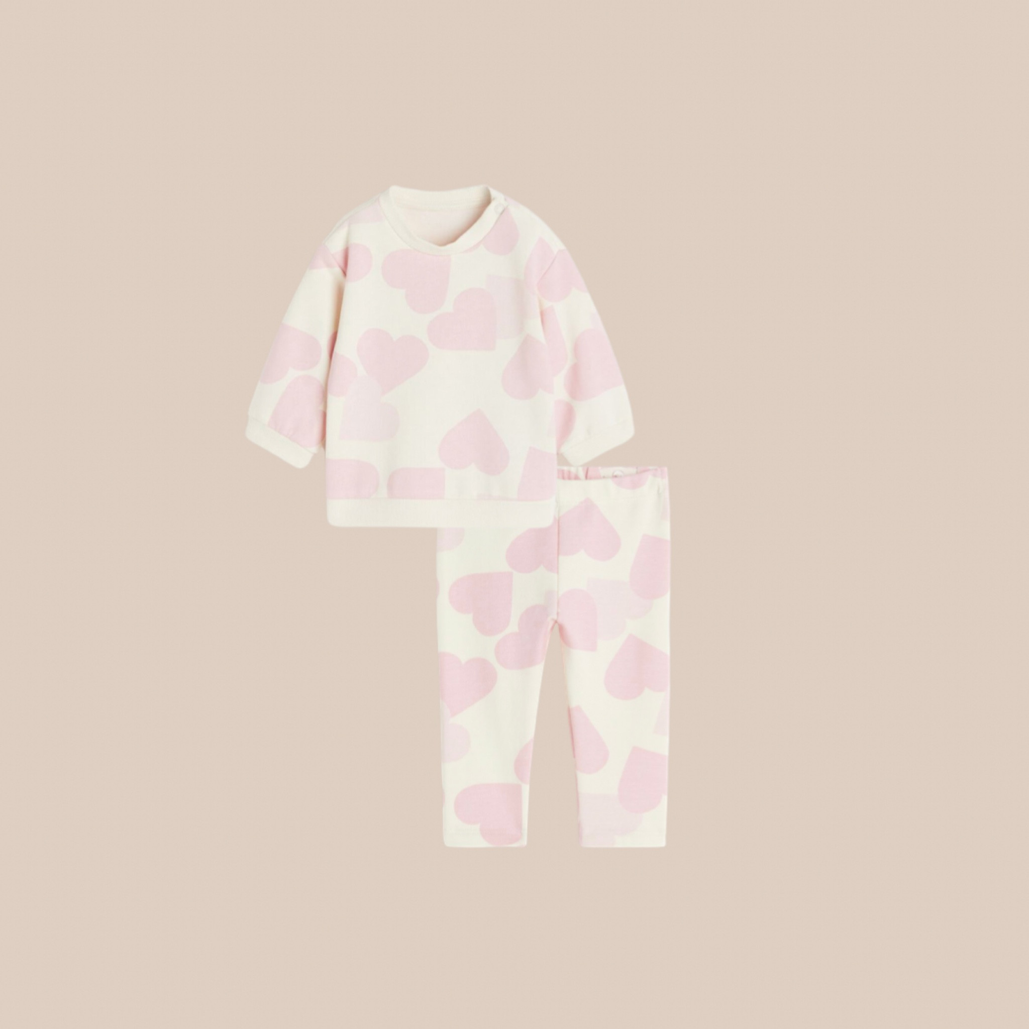 The cutest girl set is on sale now!! Run to H&M! 

#LTKkids #LTKbaby #LTKsalealert