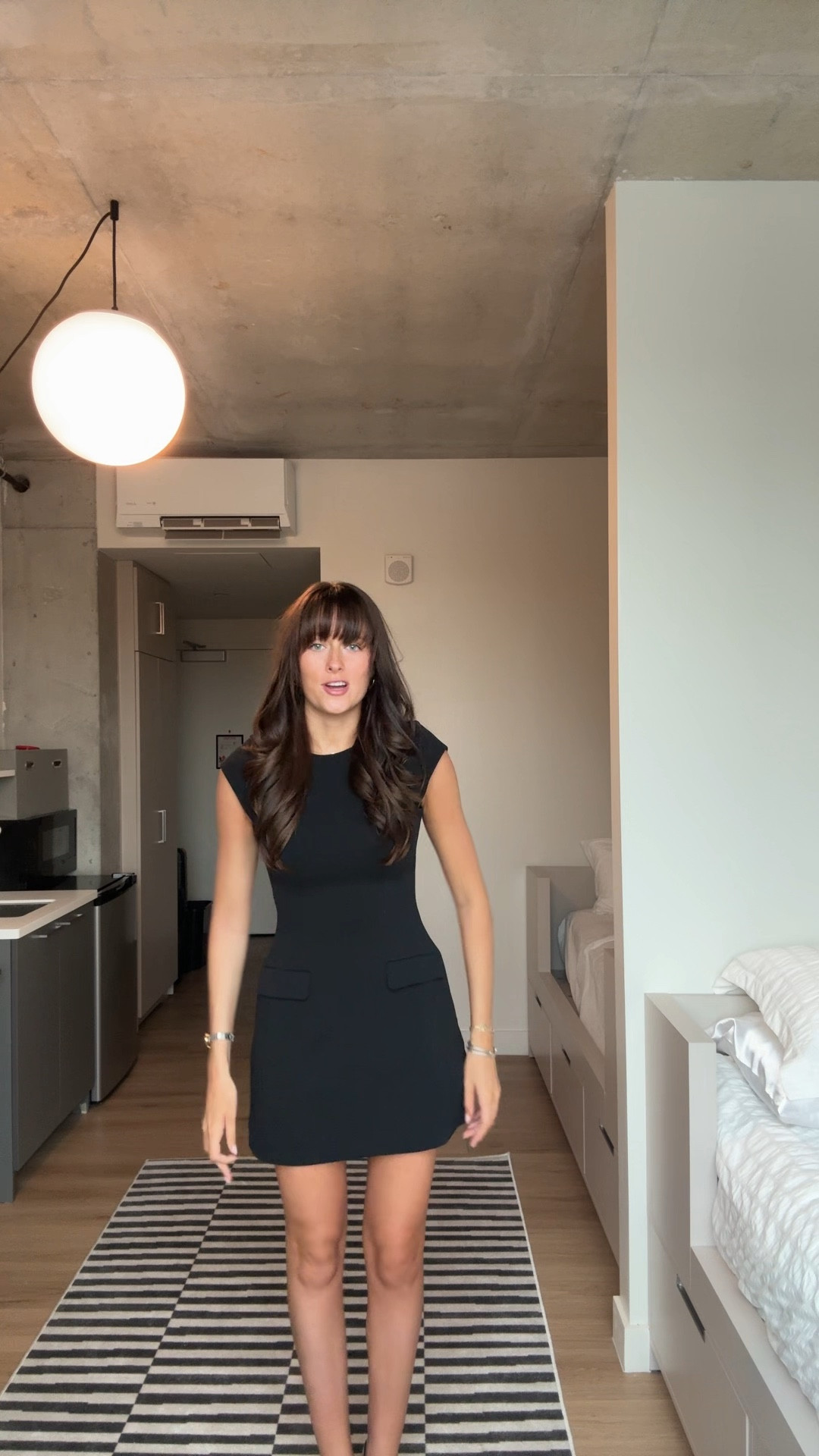 #aritzia #dolcevita #nycintern #fashionintern #businesscasual #officeootd


#LTKWorkwear #LTKItBag