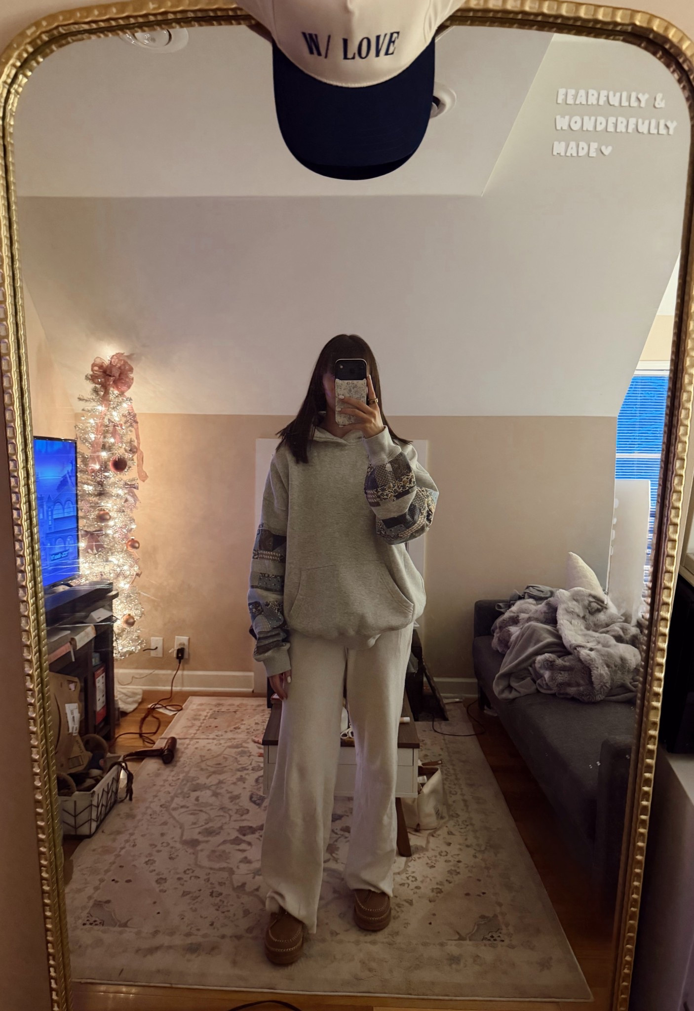 Top: L 
Pants: s


#LTKValentine #LTKgrwm #LTKootd