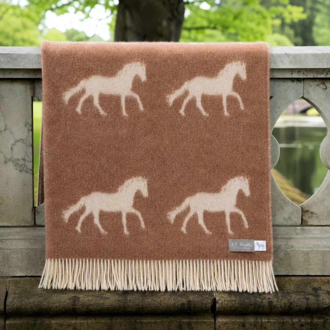 Chestnut Horse Throw | Woven Blanket made from Pure Wool | Ideal for Housewarming Gift | Etsy (Global)