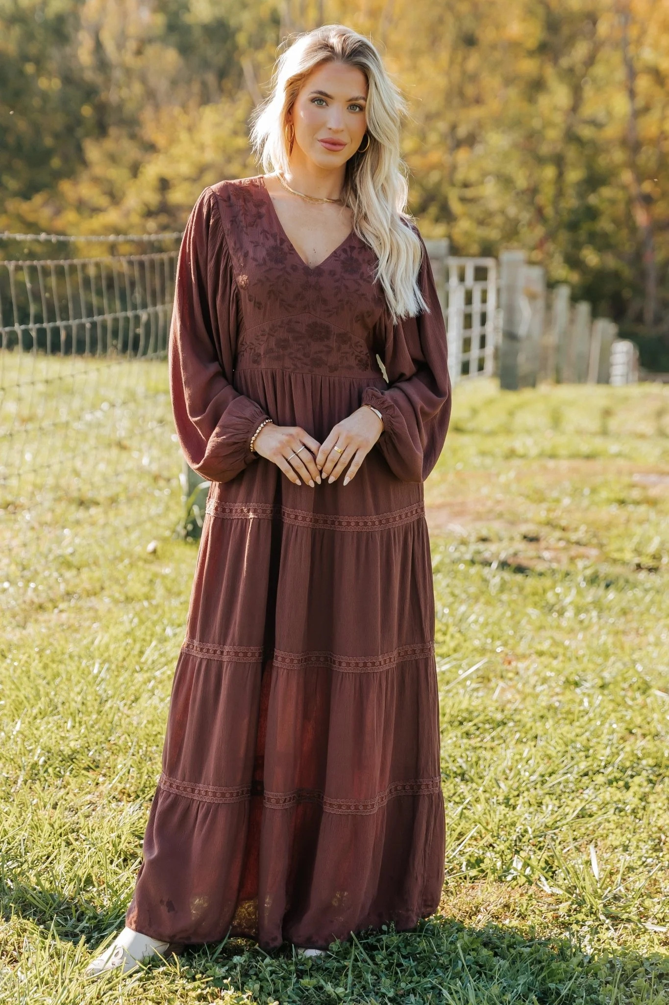 Fall family photo ideas. Use code 30off new for 30% off  

Family photo dress, fall dress, fall maxi dress, brown maxi dress, brown dress, boutique style

#LTKFindsUnder50 #LTKSeasonal