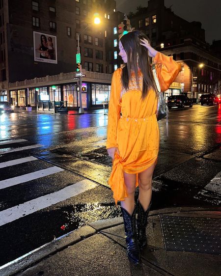 new york fit check #🍊 #🎃 #pearlbralette #hm #orange #newyorkfashion 