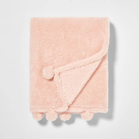 Target/Home/Kids' Home/Kids' Bedding/Kids' Blankets & Throws‎Teddy Bear Plush Throw - Pillowfor... | Target