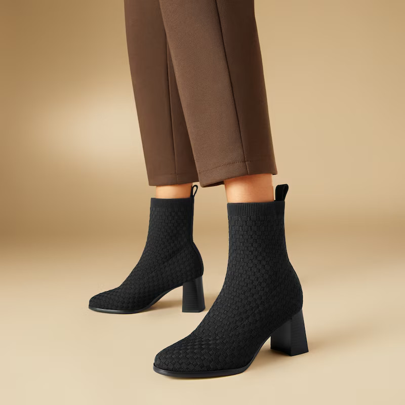 Round-Toe Water-Repellent Heeled Boots (Thalita) | VIVAIA