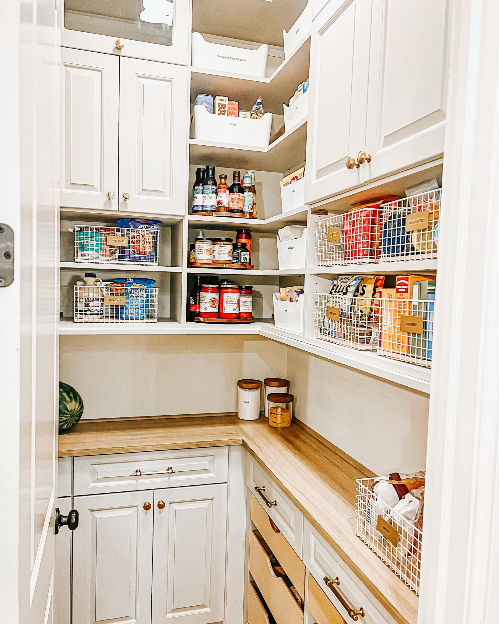 Small pantry organization is all about making every inch count.

This pantry wasn’t necessarily disorganized when we arrived. Our client had already done a good job organizing with various bins, but something still wasn’t working. Her biggest struggle was keeping the counter clear while still having everything she needed accessible.

So instead of starting over, we reworked the pantry storage, made better use of the space (and bins) she had and created a system that finally gave her back that counter space.

Sometimes you don’t need MORE organization. You just need a better use of the space you have 💕

#organizedbyjm #pantry #pantryorganization #pantrygoals #homeorganization