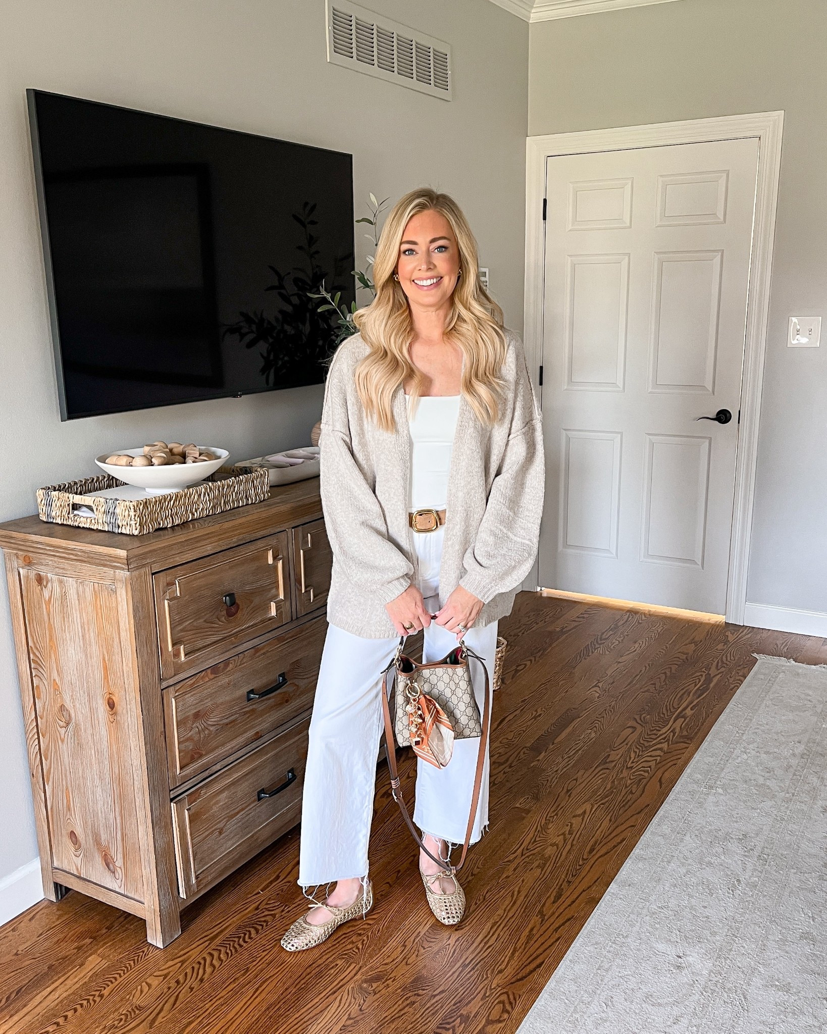 Everything fits true to size 

Casual outfit, spring outfit, Amazon cardigan, white jeans, jeans, Easter outfit, flats, gold flats

#LTKootd #LTKgrwm #LTKSeasonal