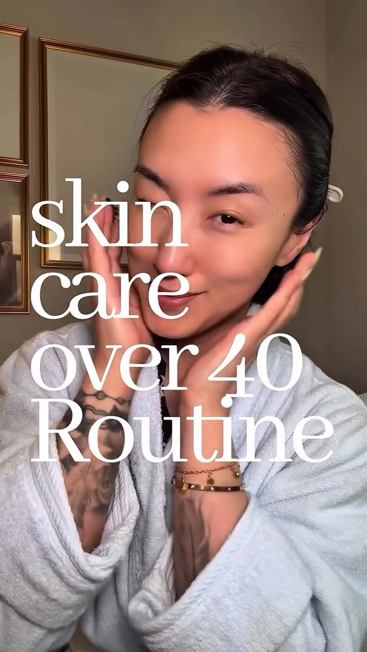 ☀️ Counting down to Puerto Vallarta means packing swimsuits and upping my skin prep game. Mature skin tends to be more prone to melasma — those stubborn dark patches that love to pop up after sun exposure. Once they show, they’re tough to fade, so prevention really is everything.

This routine is a quick one but focuses on brightening, targeting dark spots, and protect - use it in this order for best results:

TirTir Milk skin toner light
Celimax Pore + Dark Spot Brightening Pad
INCELLDERM Dermatology Boost Serum 
celimax The Real Cica Calming Ampoule Mask
First Aid Beauty Ultra Repair Cream

Vacations are meant to be enjoyed — the trick is helping your skin enjoy them too. 🌊✨

#melasmaskincare #over40skincare #glassskin #glowingskinover40 #matureskin

#LTKOver40 #LTKBeauty #LTKStyleTip