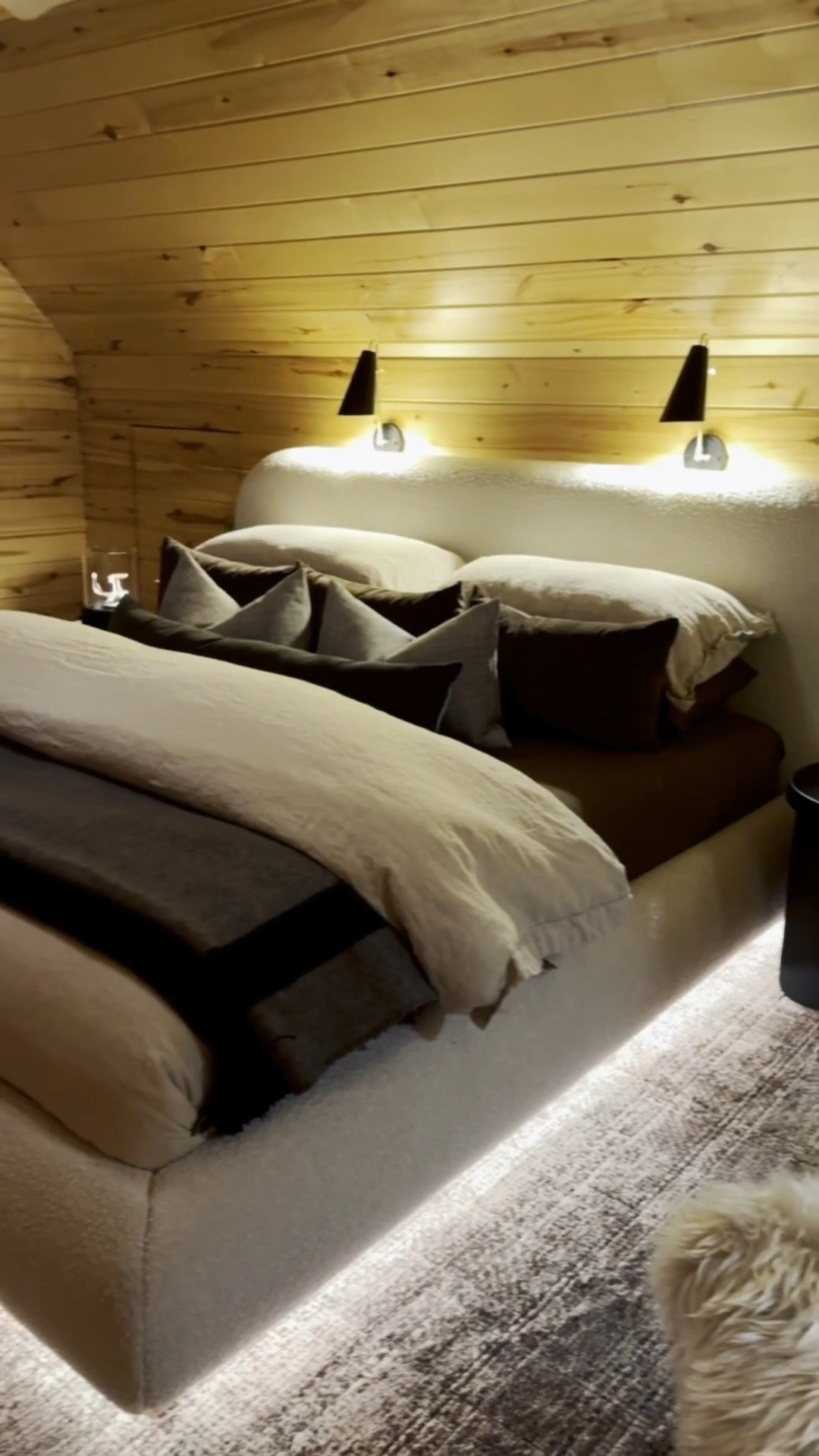 A simpler life ❤️
Small‑home cozy decor at its best. After some time away, it feels so good to be surrounded by the trees again 🌲 breathing in that fresh mountain air ☀️ Grateful to be back in this peaceful little cabin retreat 🤎

#smallhome #cozydecor #simpledecor #affordabledecor #cabindecor #cabinstyle #cabinlifestyle #cabinlife #cabindecorideas #cozycabin #cozycabins #moderncabin #cabinvibes #rusticdecor #mountainliving


#LTKGiftGuide #LTKHome #LTKFindsUnder100