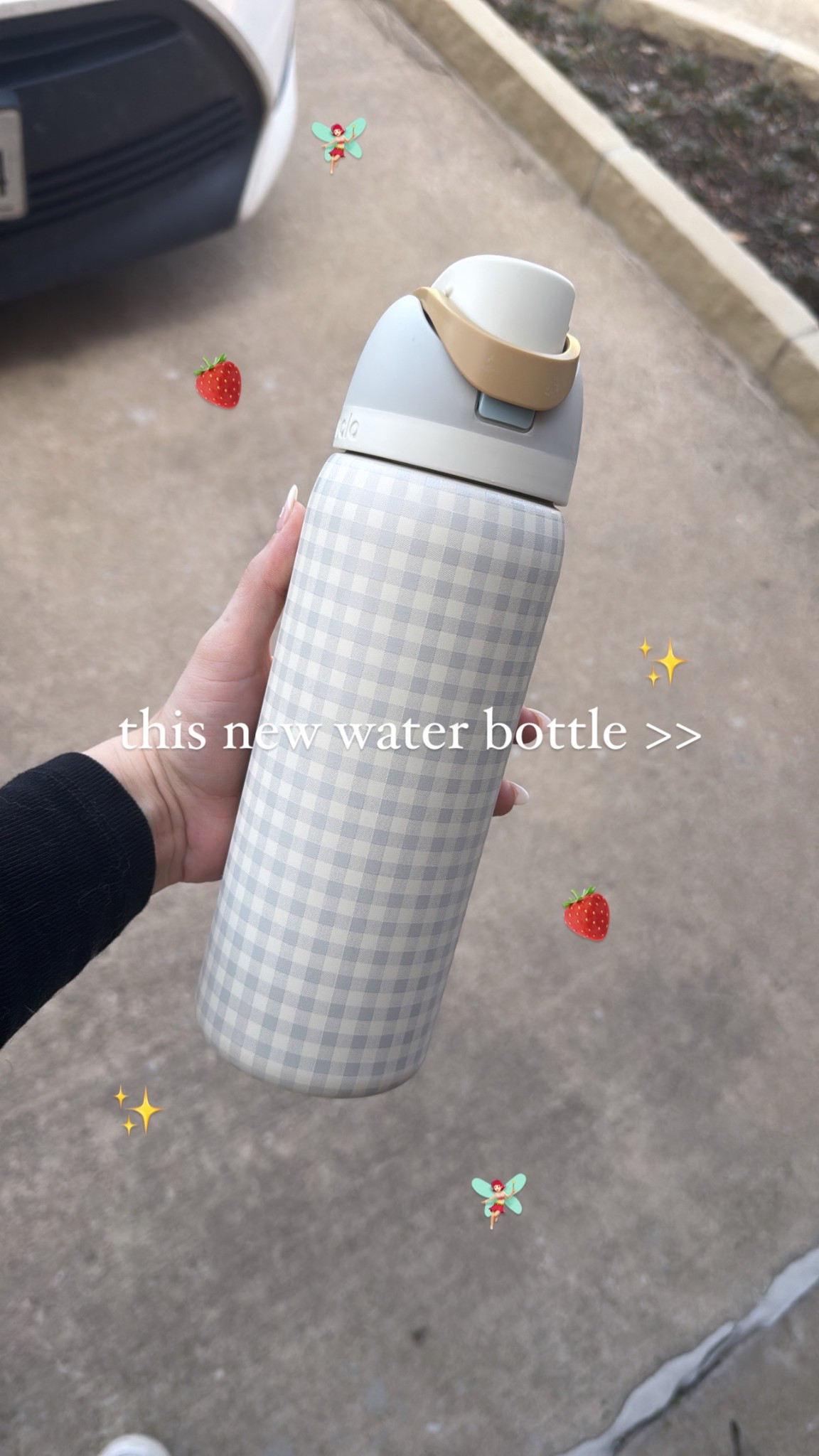 Obsessed is an understatement with this water bottle! It looks like it’s already sold out but turn on restock notifications to snag it as soon as it’s back in stock!

#LTKSeasonal #LTKWatchNow #LTKFindsUnder50