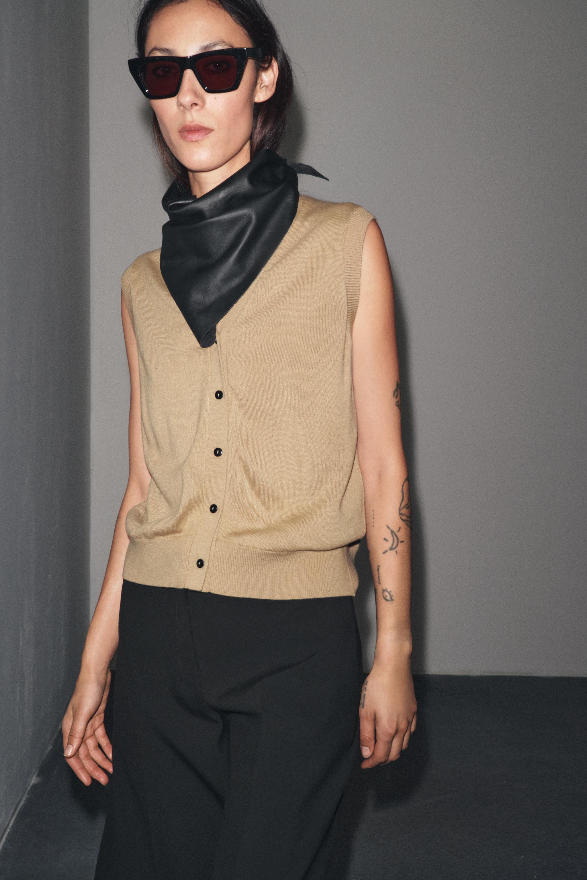 PLAIN KNIT VEST TOP | Zara US