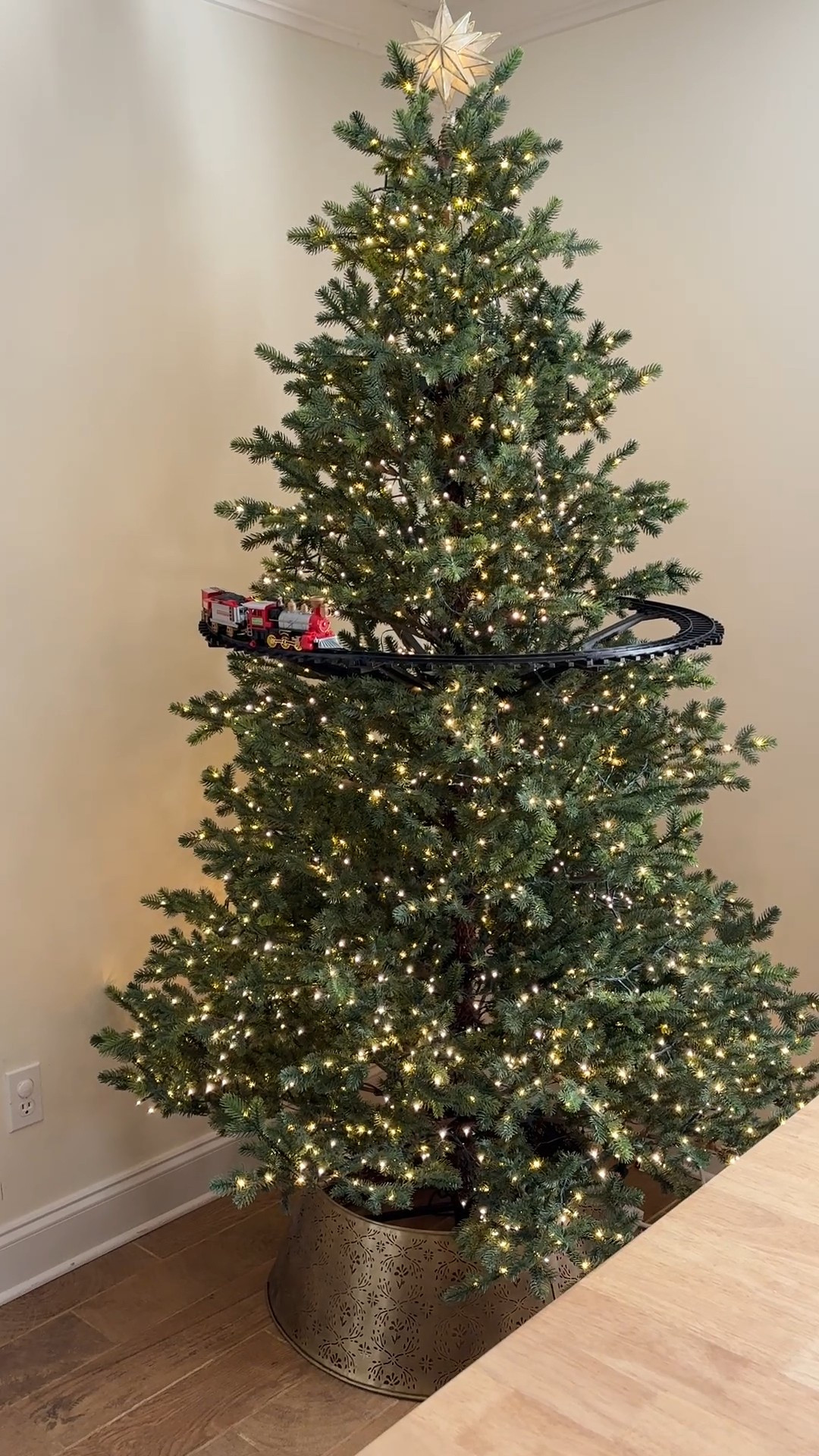 Twinkle lights and train I added to my Christmas tree 🌟

#LTKSeasonal #LTKHoliday