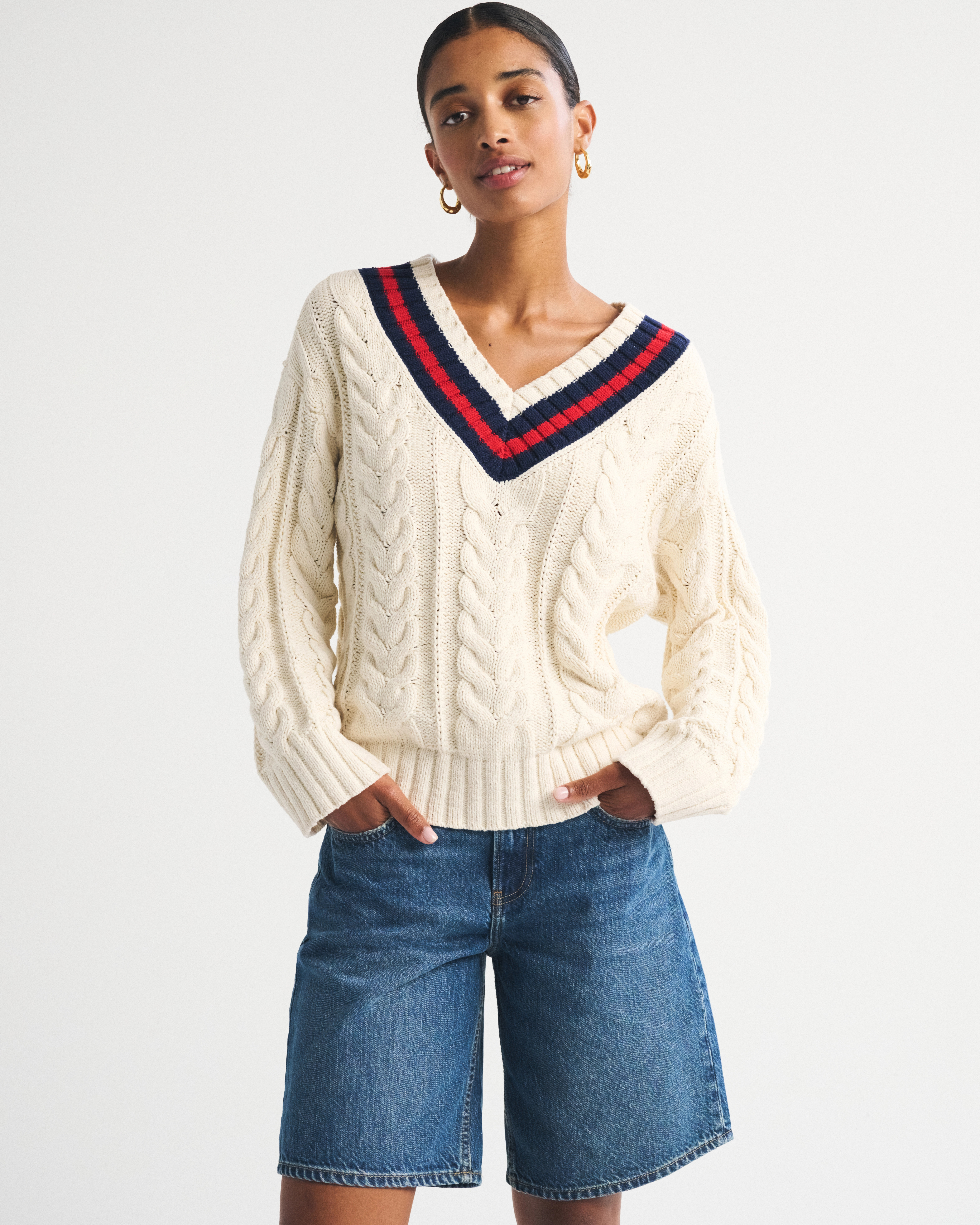 Cable-Knit V-Neck Sweater | Abercrombie & Fitch (UK & DE)