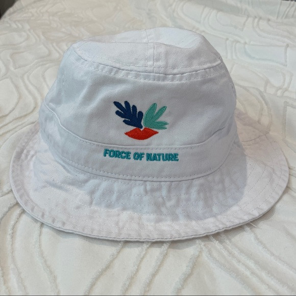 NEW White Bucket Hat | Poshmark