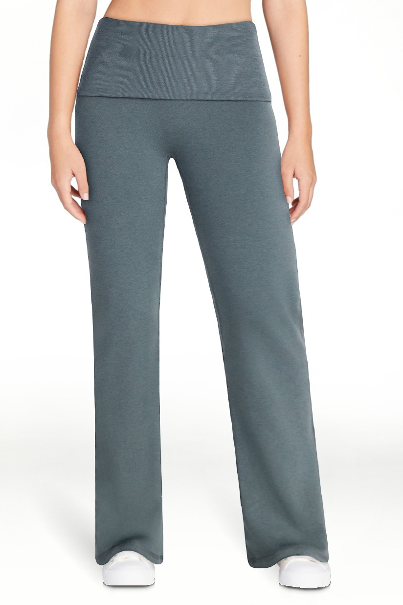 Athletic Works Women's ButterCore Flare Leggings with Fold Over Waist, 31" Inseam, Sizes XS-XXL | Walmart (US)