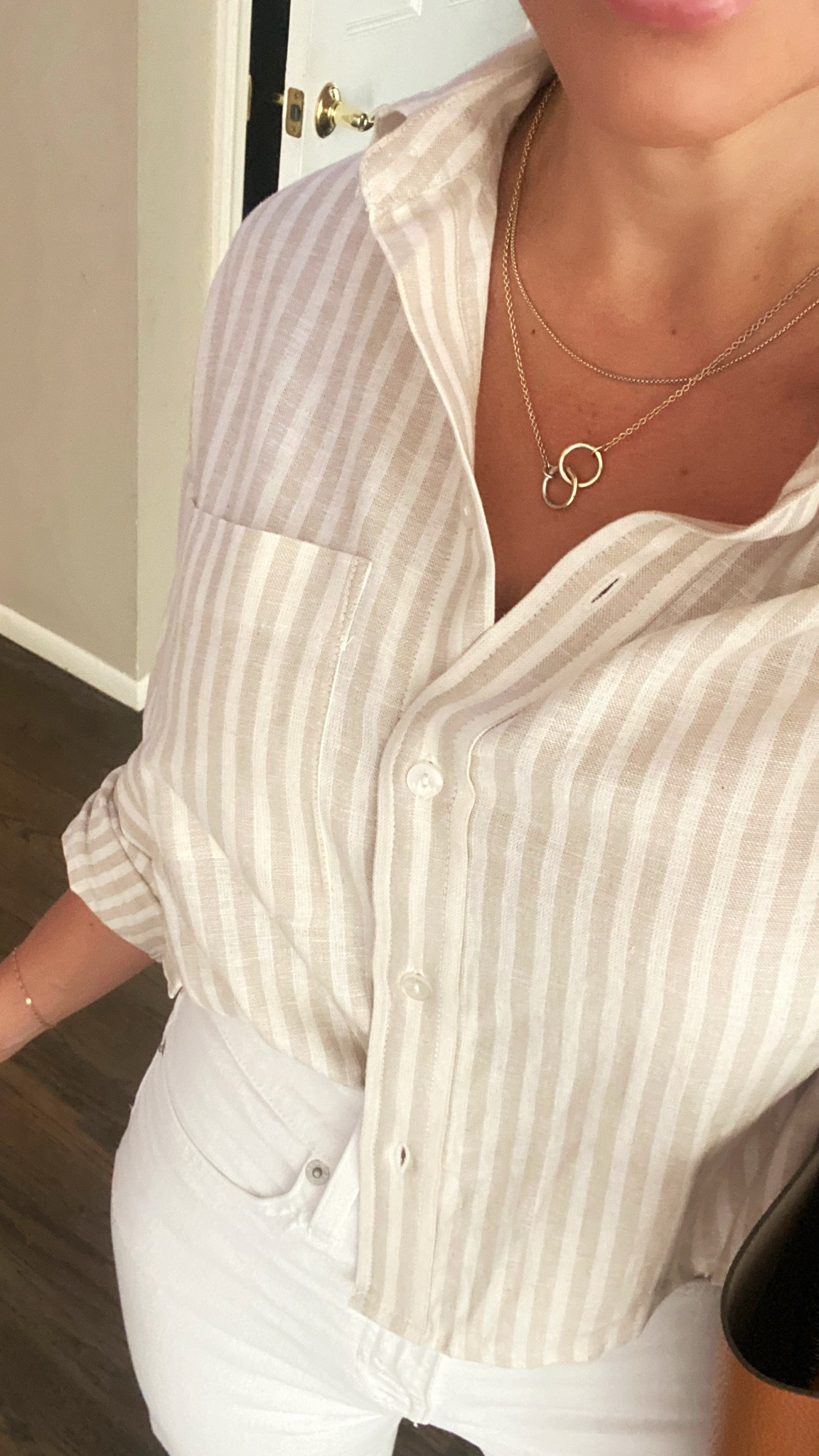 Wearing an XS in the top and a 23 classic in the jeans. I sides down 2 in the jeans- they definitely run big!
Old money outfit, neutral outfit, monochrome, summer outfit. 

#LTKOver40 #LTKStyleTip #LTKSummerSales