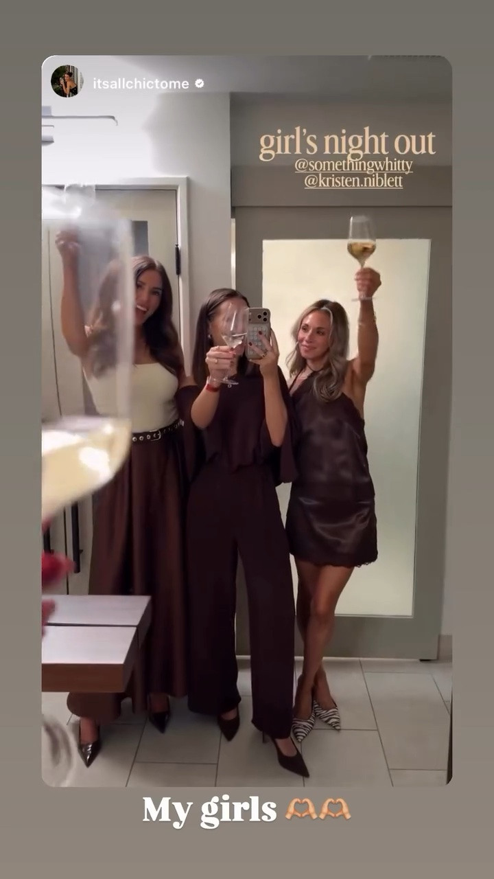 My girls 🫶🏼🫶🏼 @itsallchictome @kristen.niblett

#LTKSeasonal #LTKootd #LTKdayinmylife