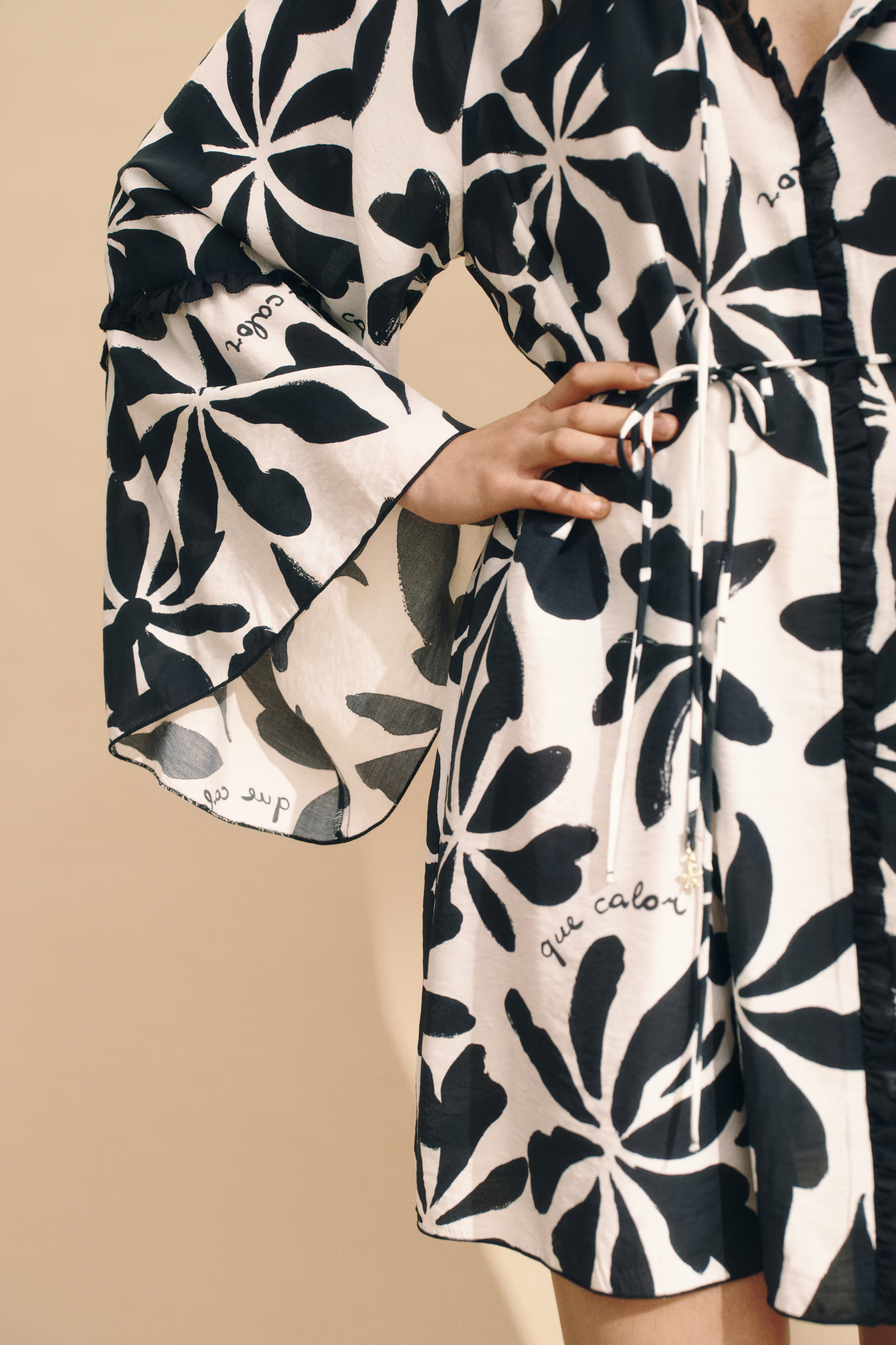 Abito a tunica con maniche scampanate | H&M (FR, IT, ES, PT, BE)