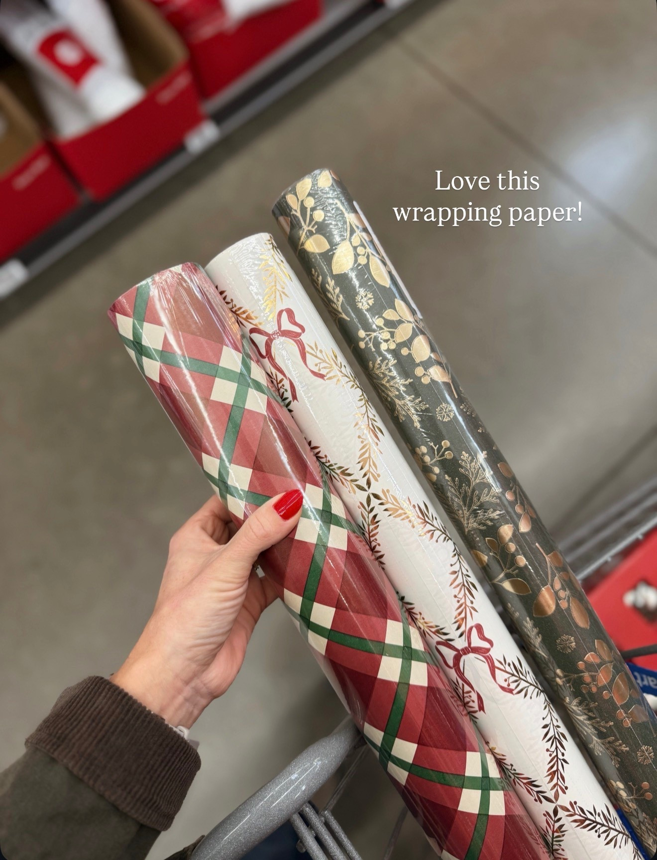 This wrapping paper combo 👌👏

#LTKFindsUnder50 #LTKHome #LTKHoliday