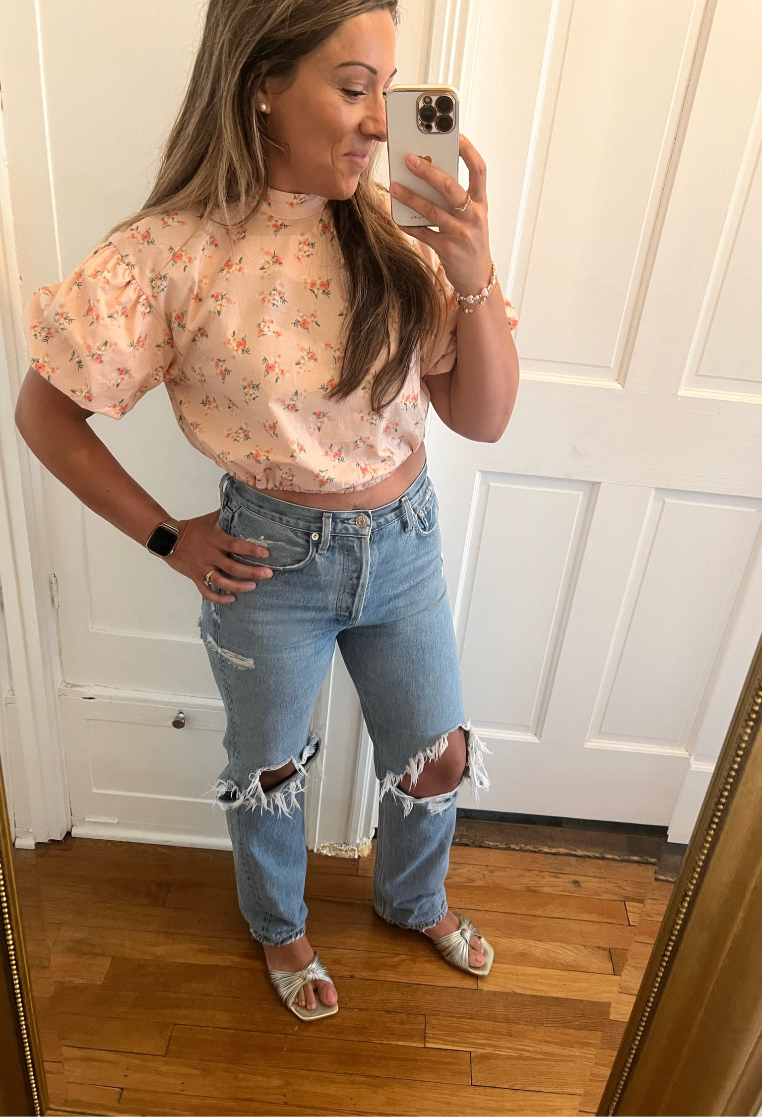 This Spring top/blouse is my favorite right now!!  Feminine with banded collar thar buttons, lots of spring flowers, puff sleeves… a must AND it’s on sale!
Runs 1 size big. I sized down to a XXS. 


Anthropologie 
Agolde 
Sale
Spring Style
Petite 
Easter
Floral 

#LTKsalealert #LTKSeasonal #LTKunder50