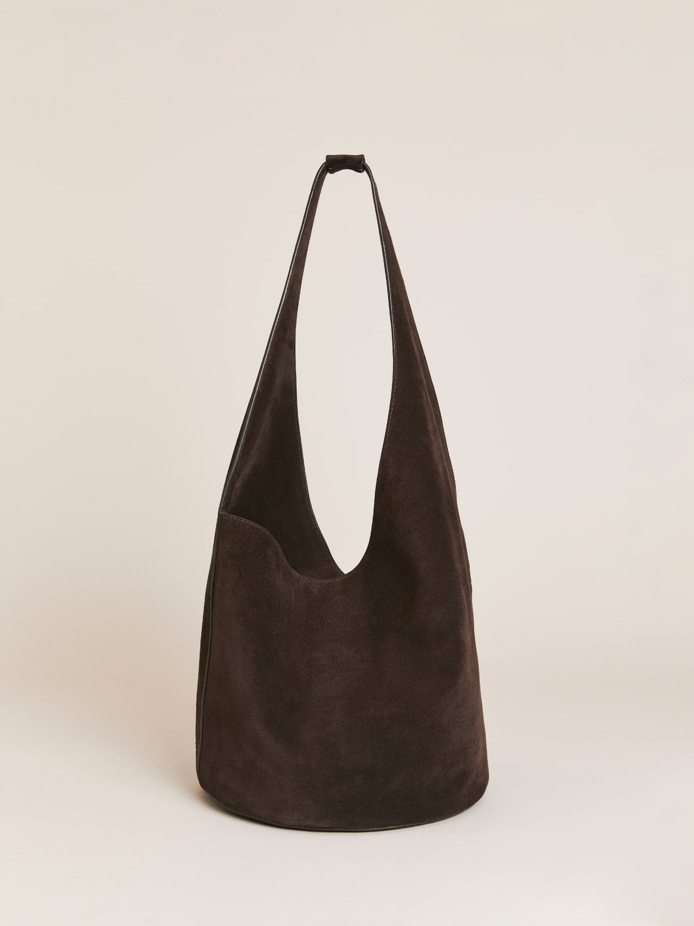 Medium Silvana Bucket Bag | Reformation (Global)