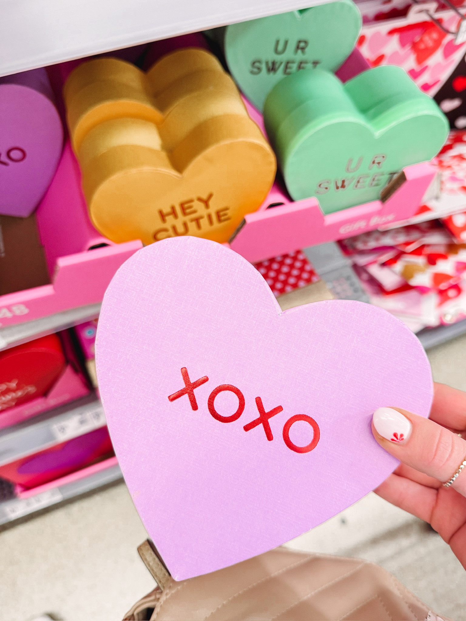 How adorable are these gift boxes!! So affordable, too. 

Seasonal finds, Walmart, under $5, cute, unique, baskets, boxes, gift ideas, kids, family, trending, affordable, mom favorites 

#LTKKids #LTKFamily #LTKSeasonal