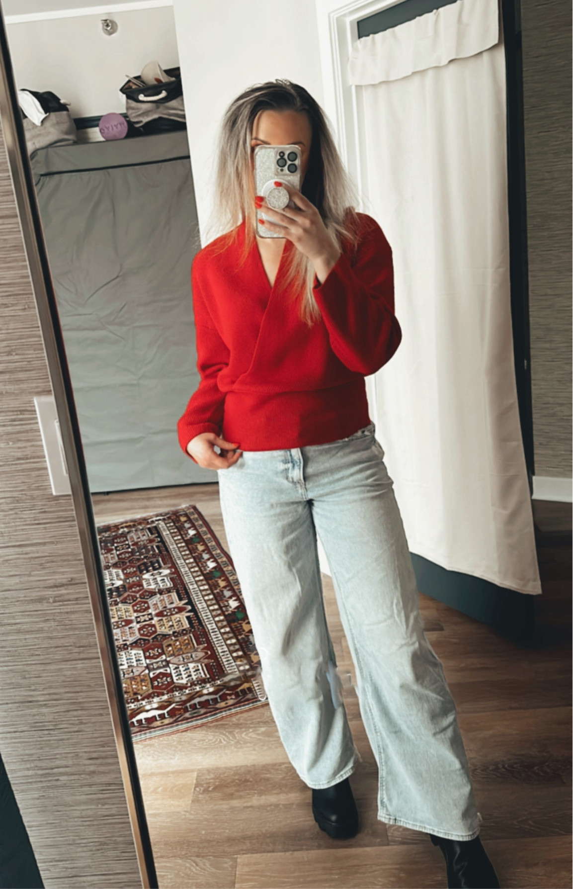 Holiday cherry red sweater + baggy jeans = a vibe 