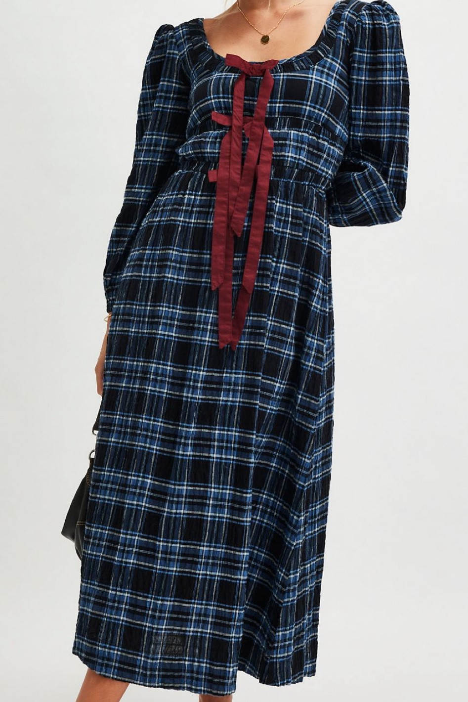 Holiday dress with the prettiest bow details 

#LTKStyleTip #LTKHoliday #LTKGiftGuide