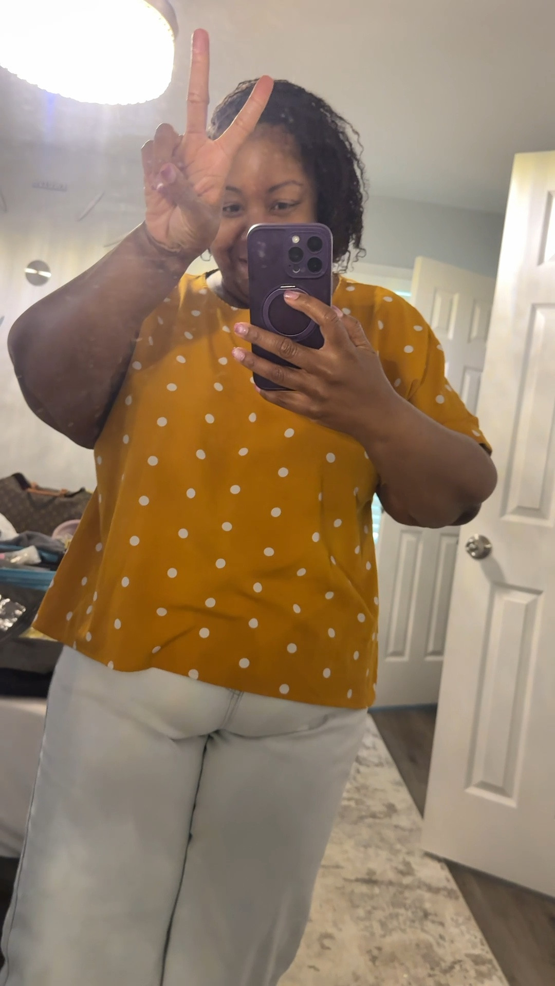 Non-scale victory unlocked. I went from a size 32 in jeans to a size 14, and I could not be more grateful for this journey. These Mills by Millie Bobby Brown low rise boyfriend jeans from Walmart are such a good summer find. Cute, easy to style, and budget-friendly.

Shop this Walmart find through my LTK before sizes sell out.

#ltkstyle #ltkfashion #walmartfashion #walmartfinds #millsbymilliebobbybrown #summerstyle #affordablefashion #denimfind #casualstyle #shopmylook

#LTKWorkwear #LTKPlusSize #LTKBeauty